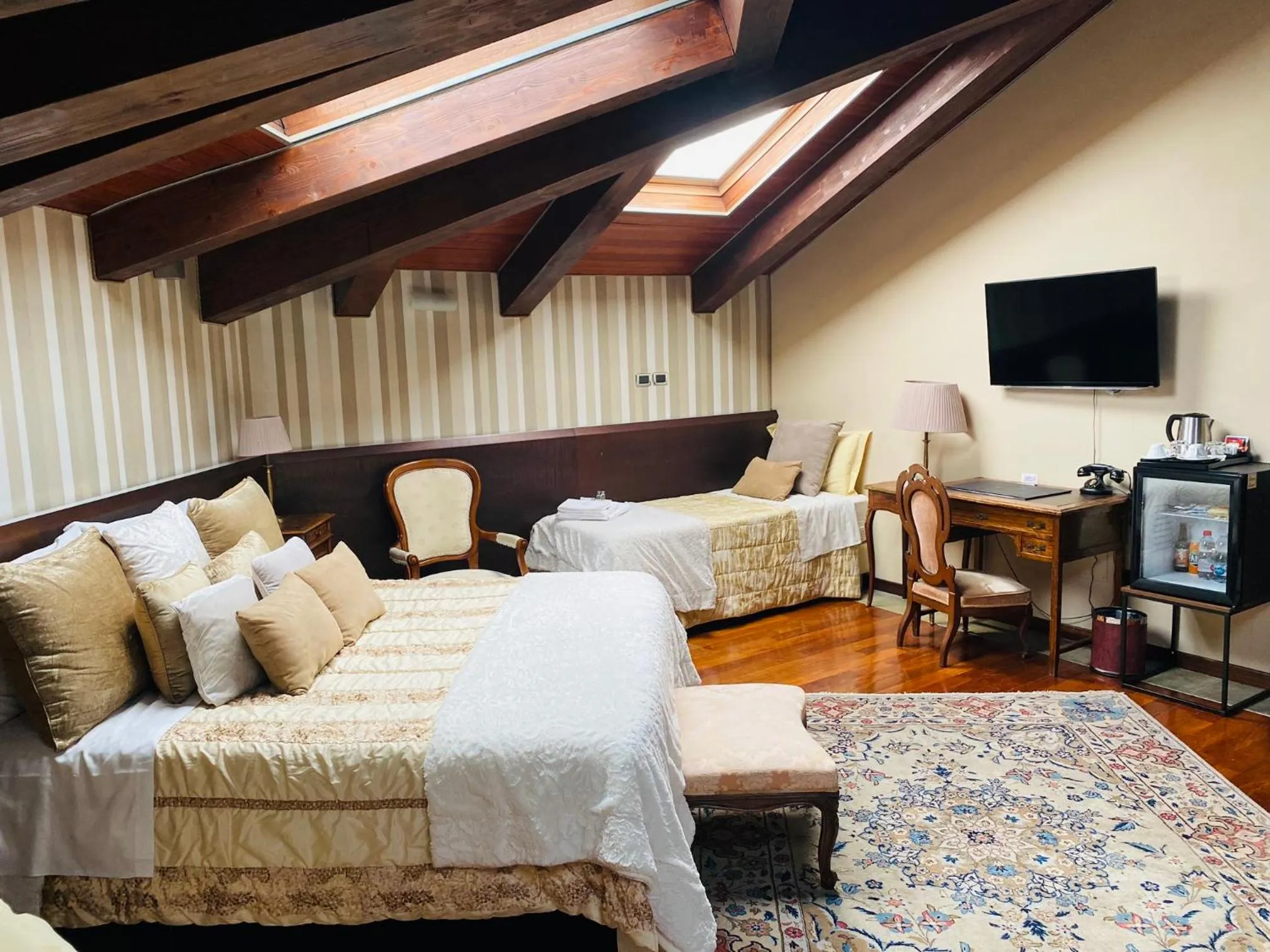 Bedroom, Bed in Hotel Dei Pittori