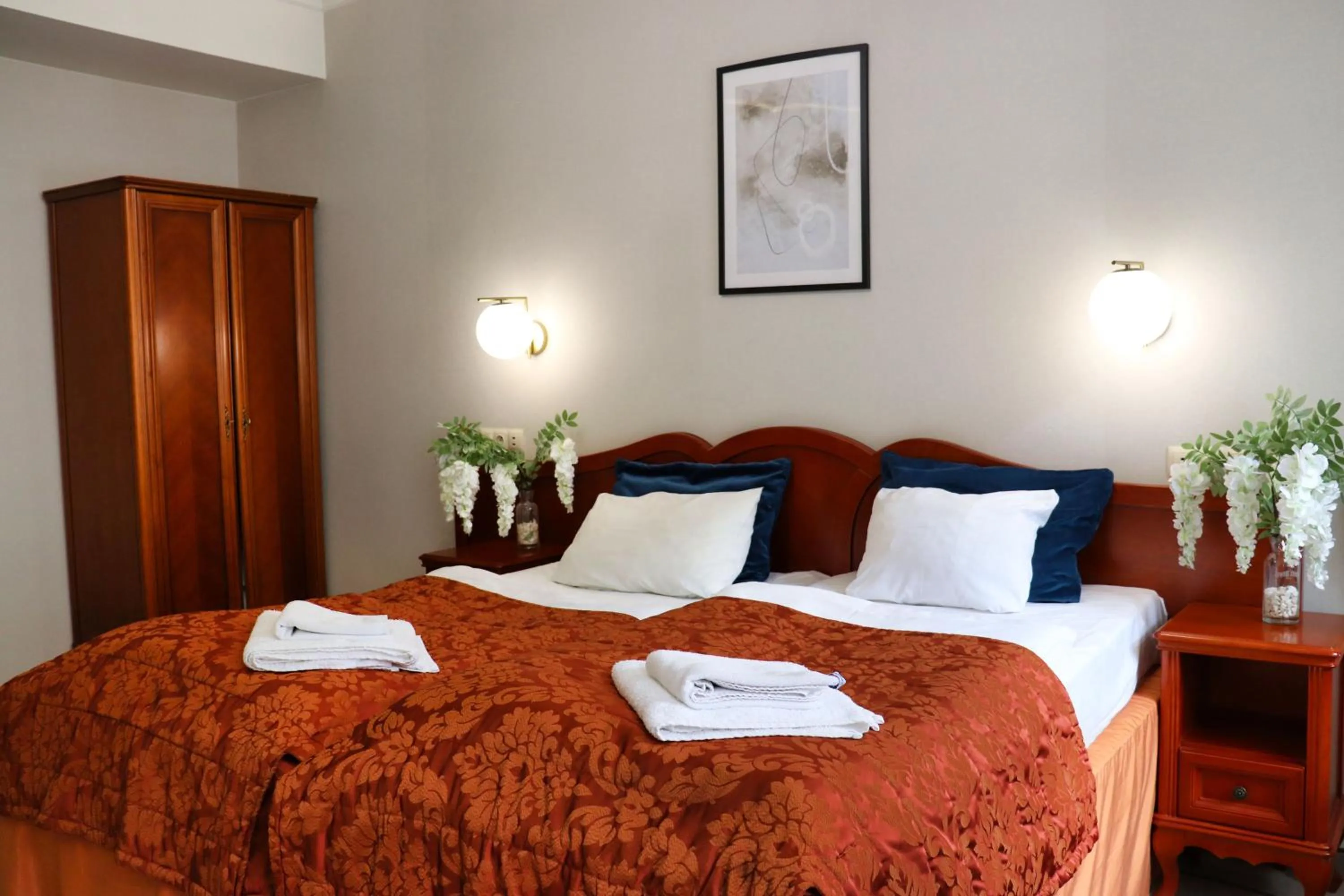 Bedroom, Bed in Hotel Europejski Wrocław Centrum