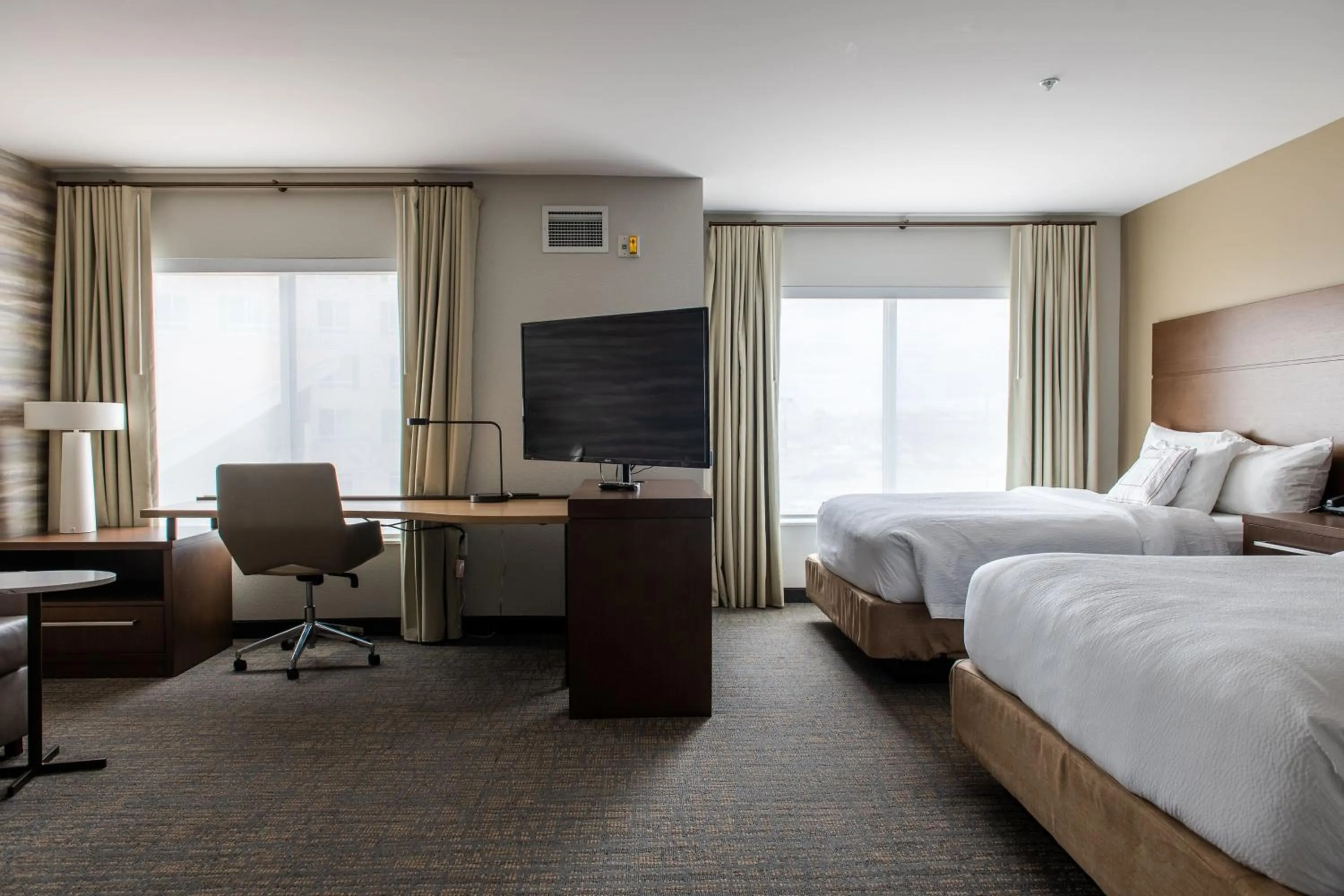 Photo of the whole room, Bed in Residence Inn by Marriott Toledo West