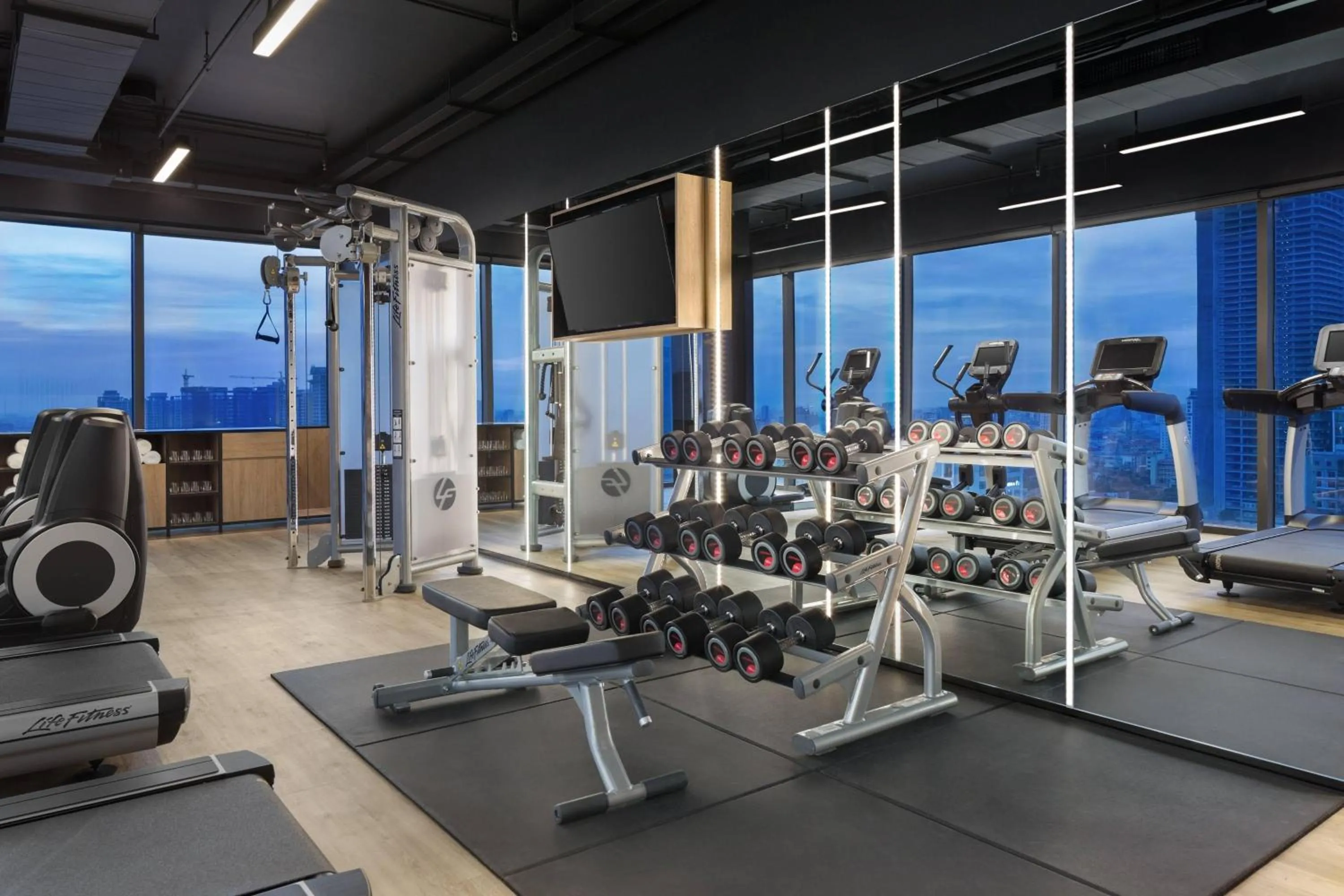 Fitness centre/facilities in Courtyard by Marriott Phnom Penh