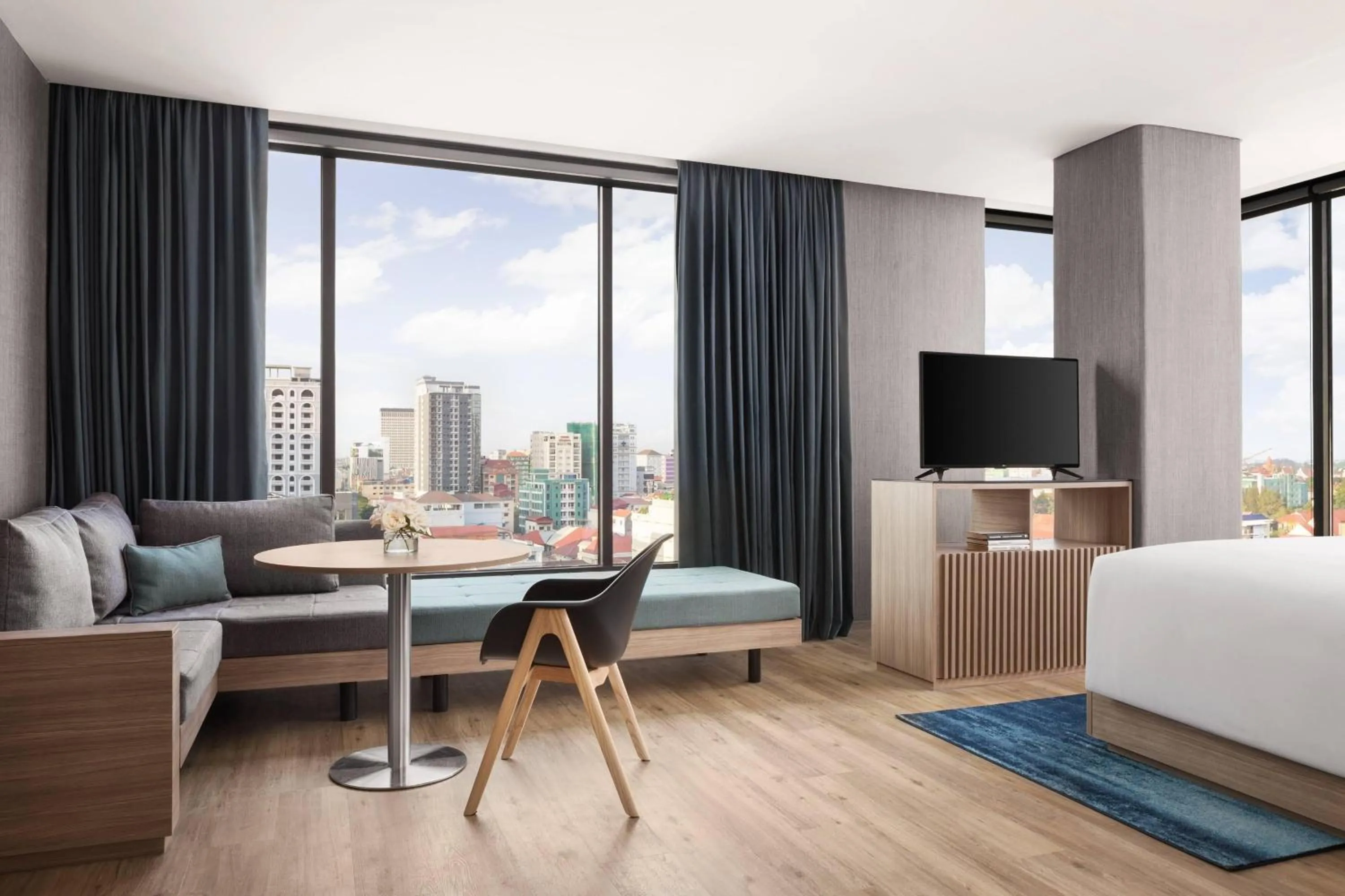 Photo of the whole room, Bed in Courtyard by Marriott Phnom Penh