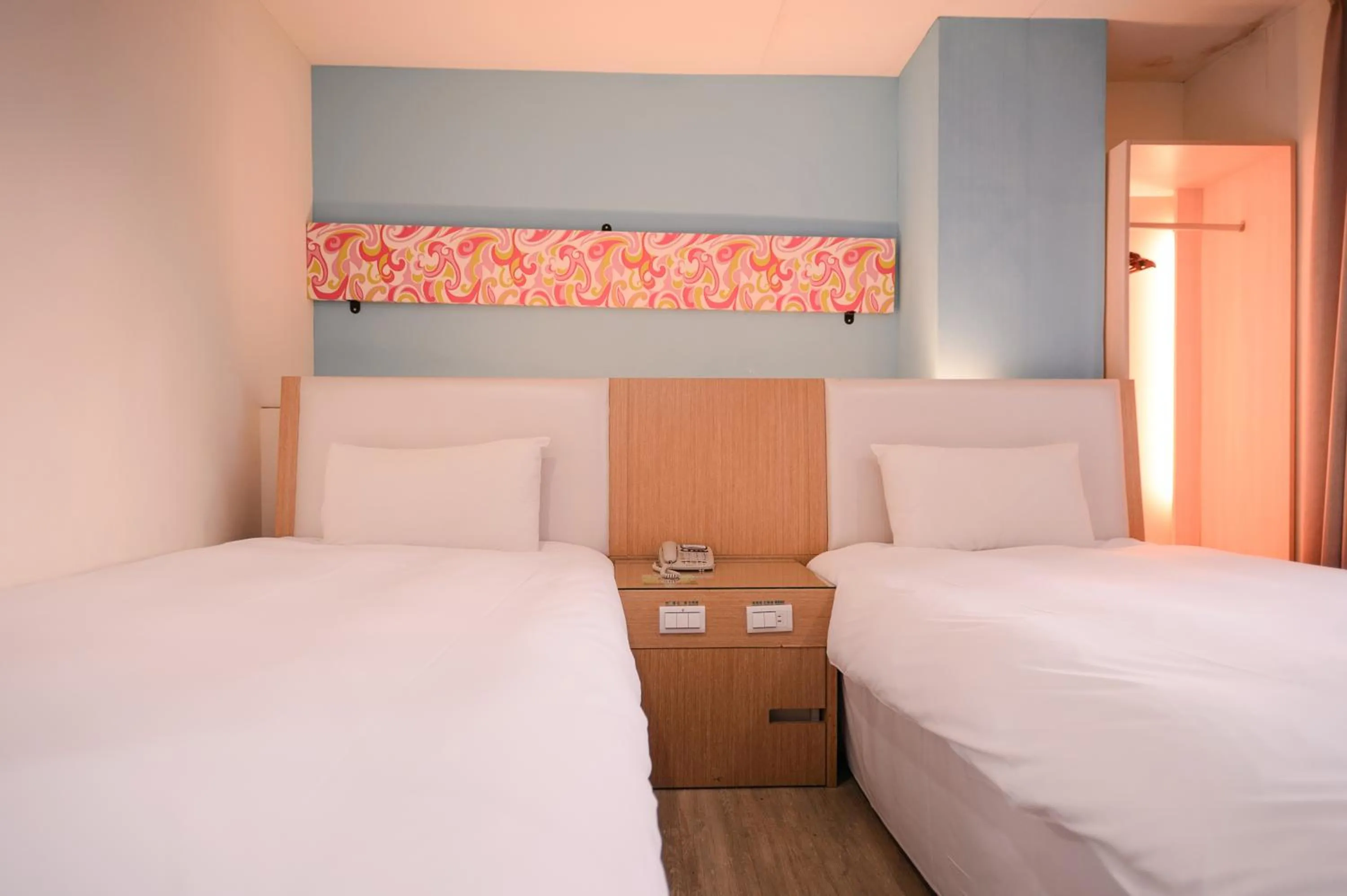 Photo of the whole room, Bed in i-Deal Hotel