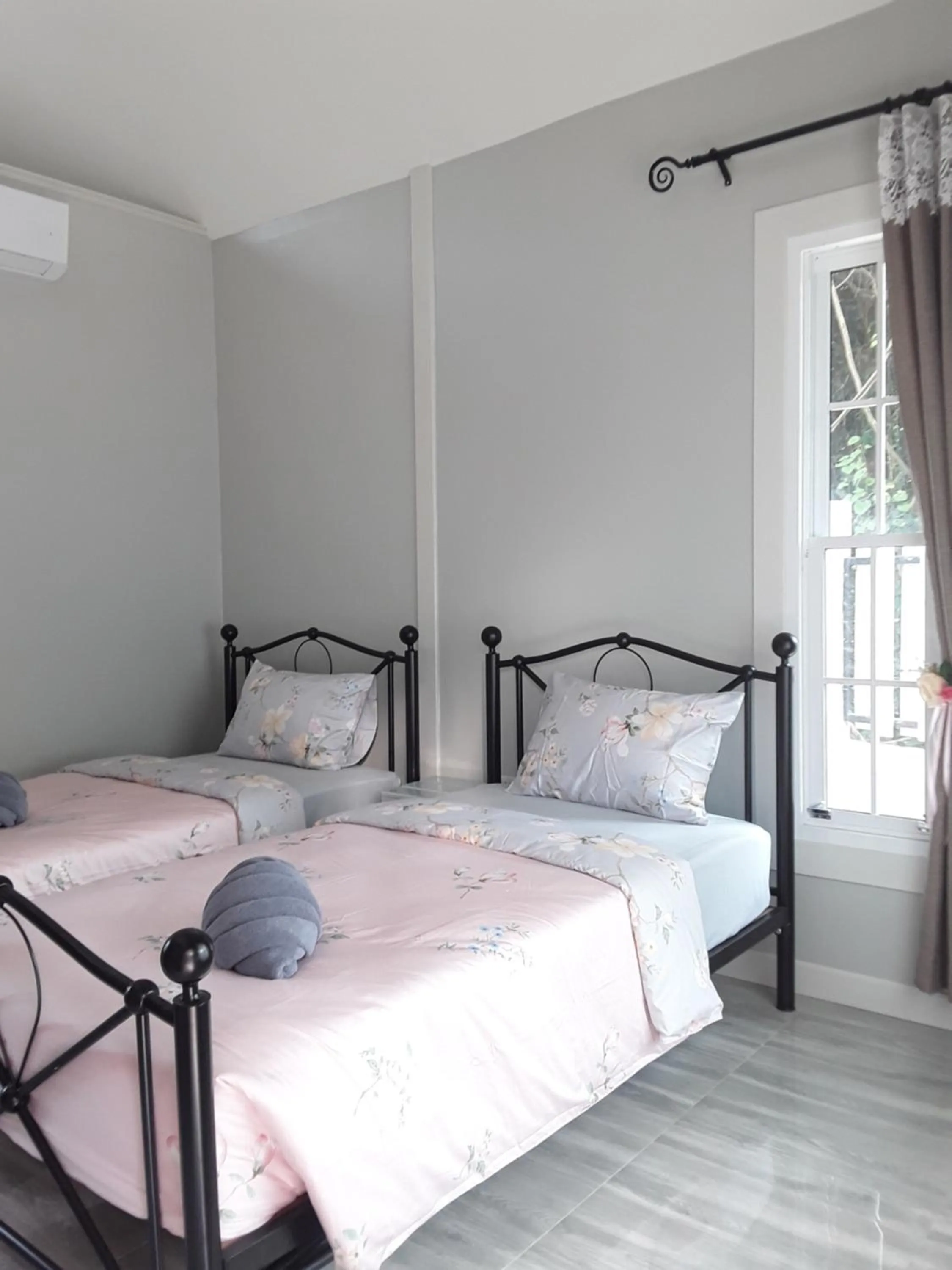 Bed in Sky cottage Bungalow