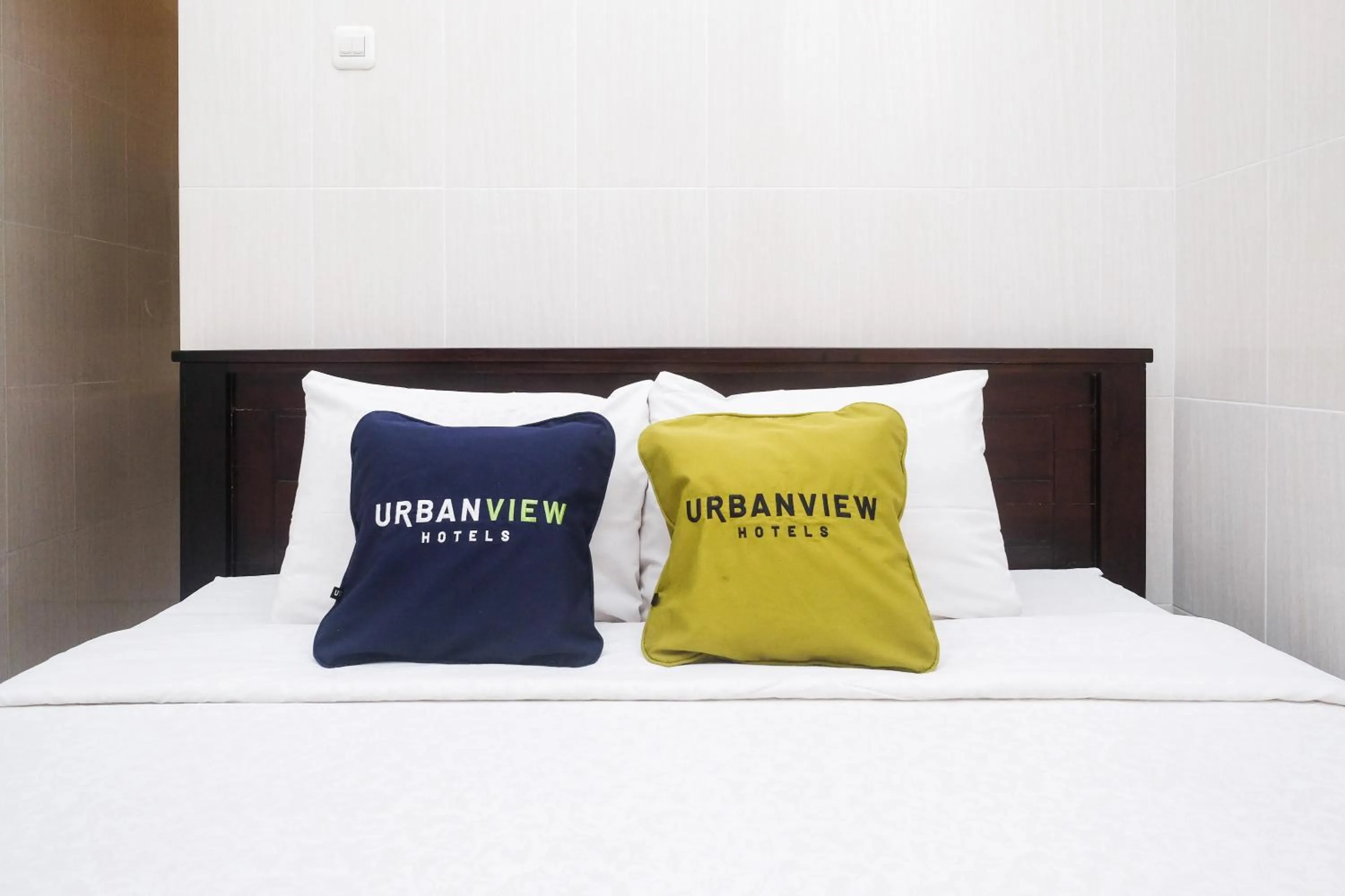 Bedroom, Bed in Urbanview Syariah Wisma Wongso Borobudur