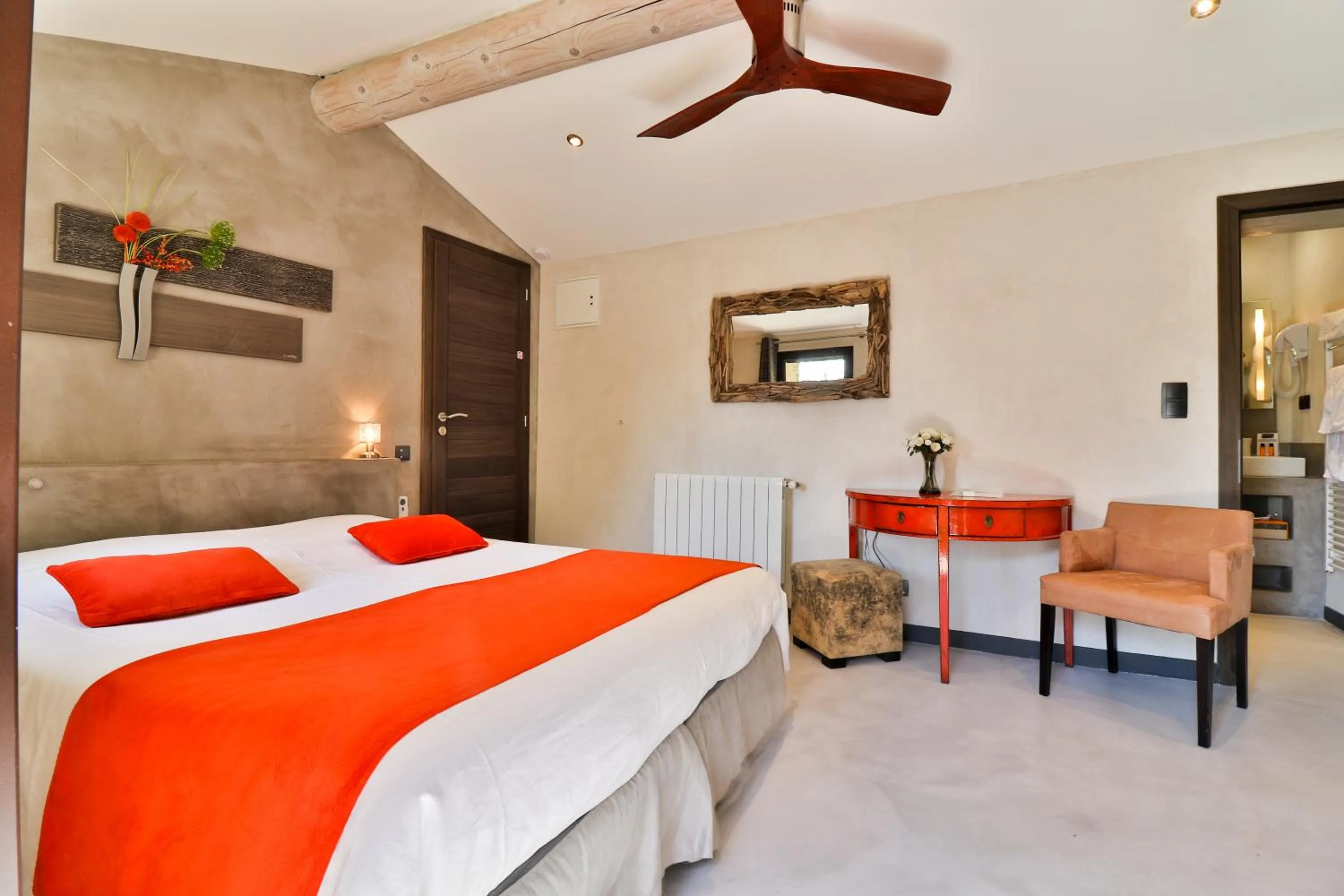 Bed in Le Mas de la Lombarde