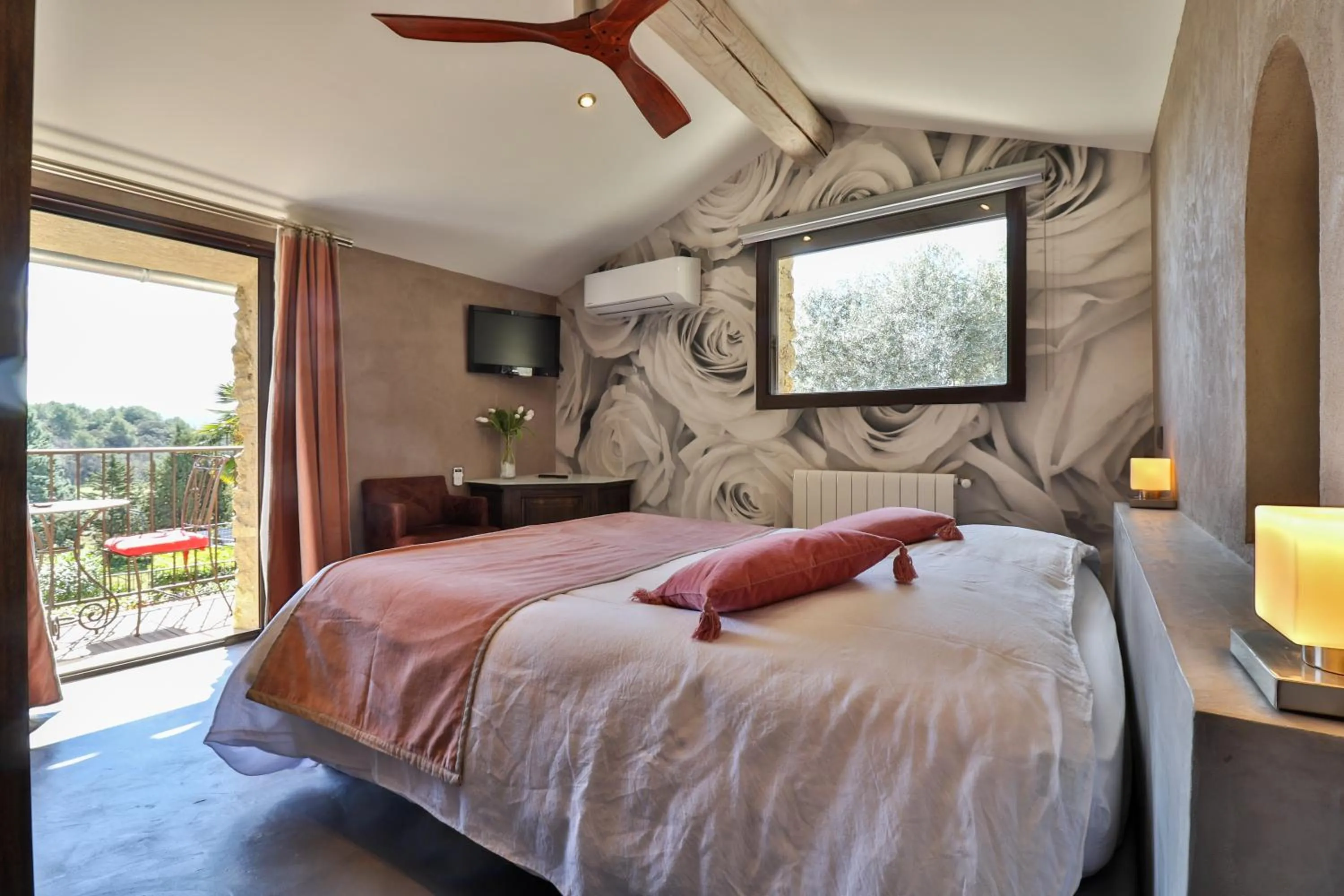 Bed in Le Mas de la Lombarde