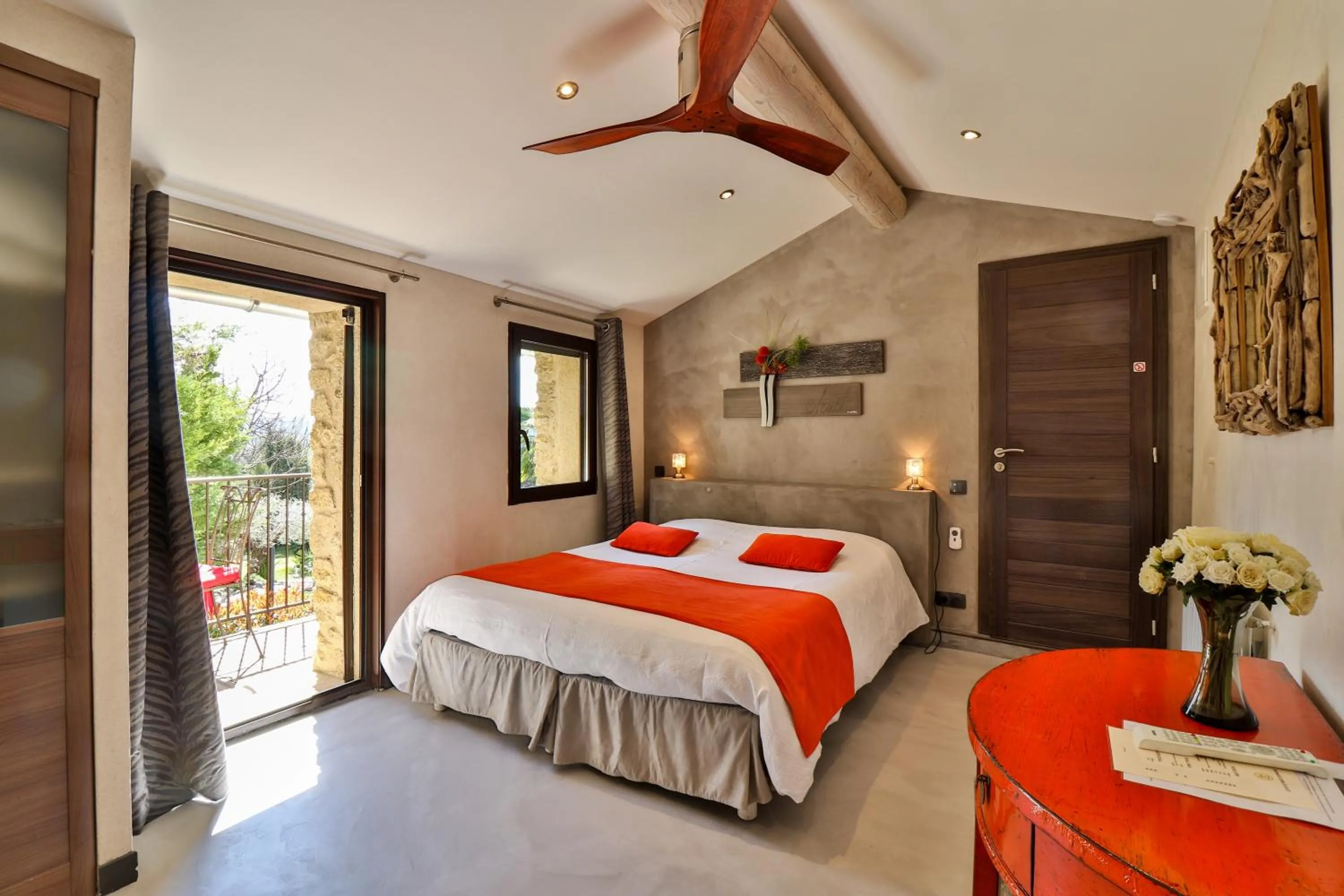 Bed in Le Mas de la Lombarde