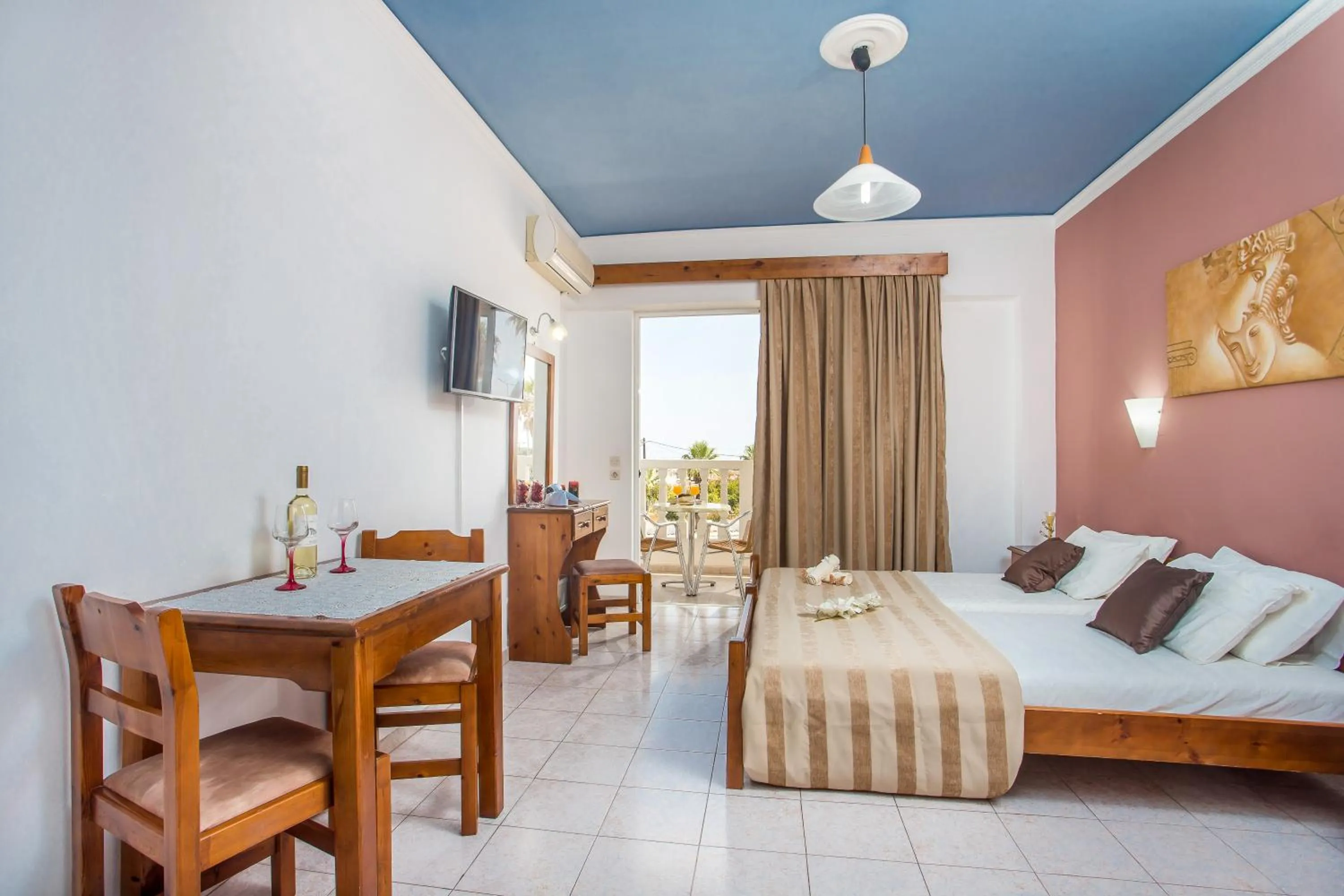 TV and multimedia in Iatridis Studios Faliraki