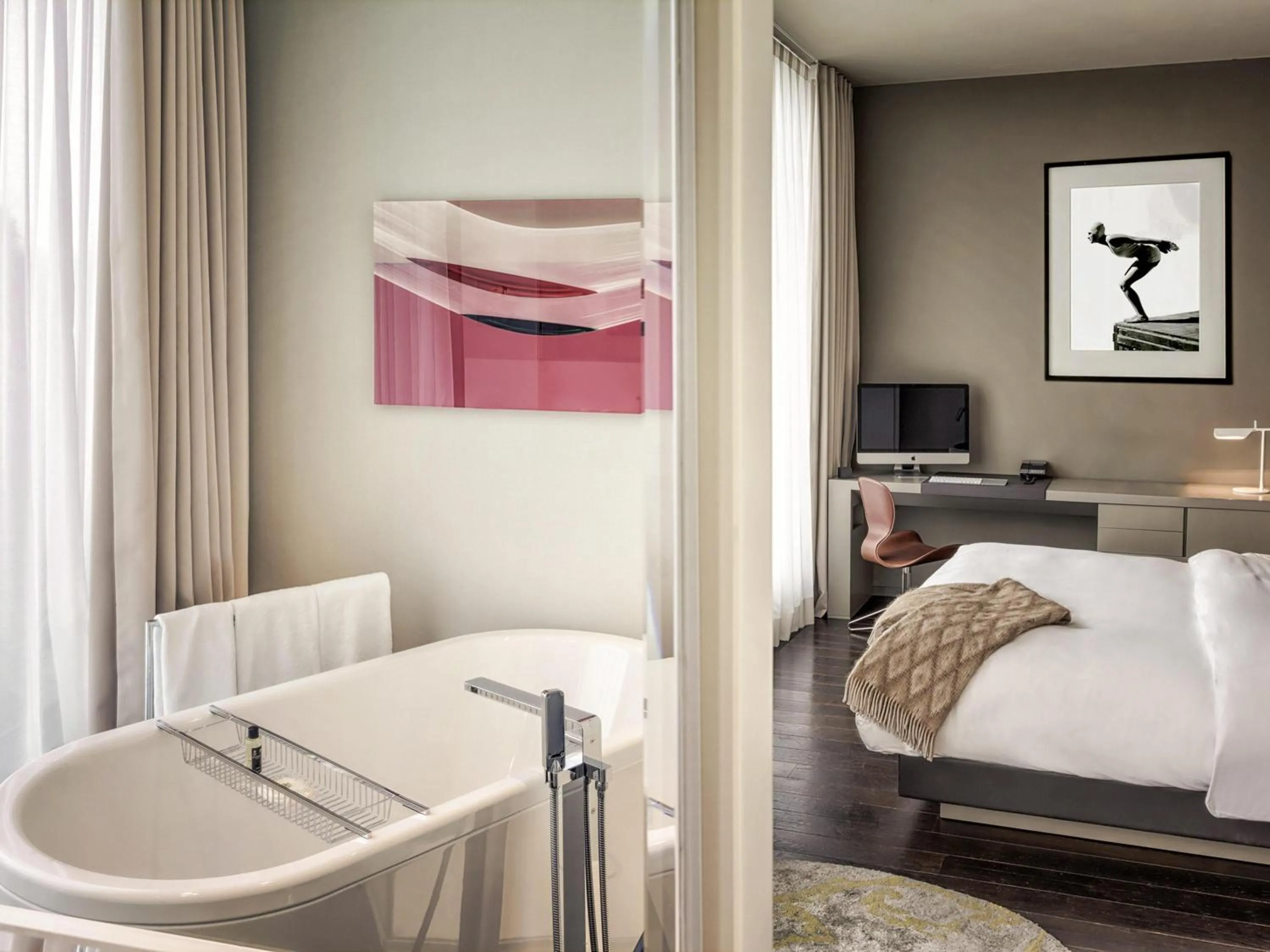 Bedroom, Bed in SO/ Berlin Das Stue