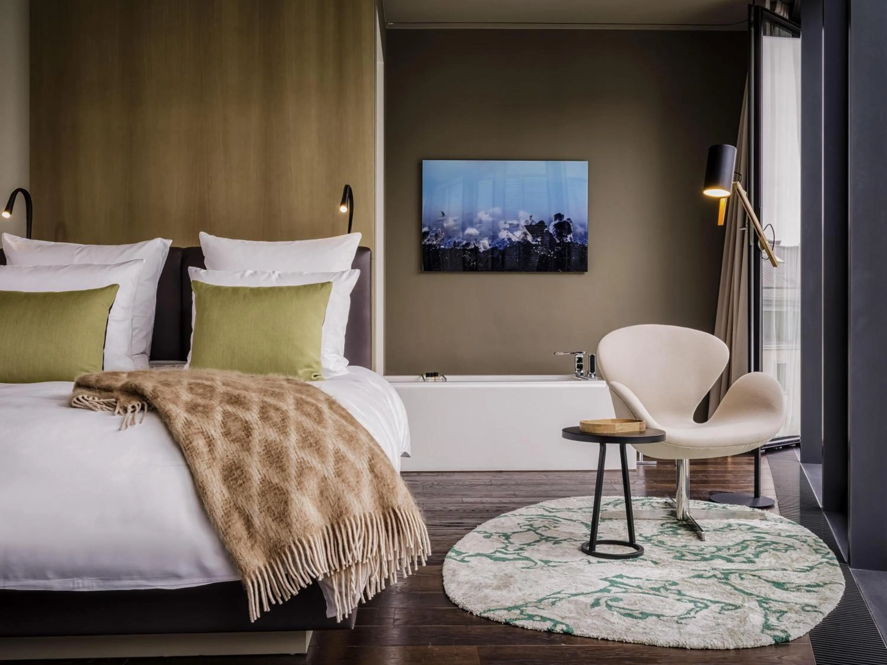 Bedroom, Bed in SO/ Berlin Das Stue