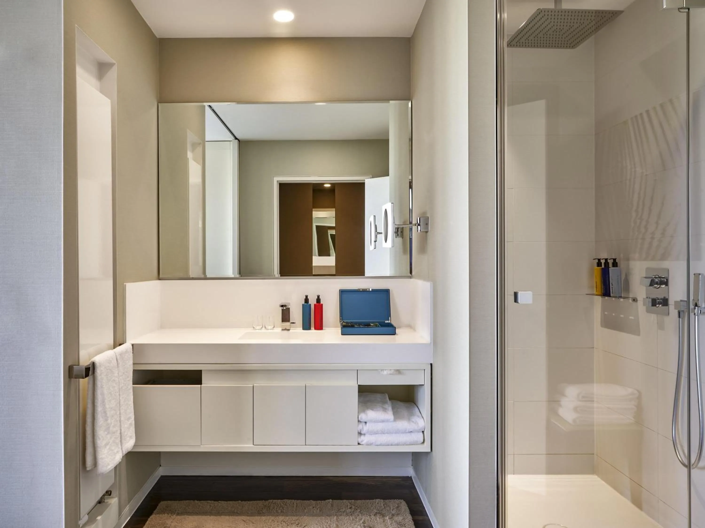 Bedroom in SO/ Berlin Das Stue