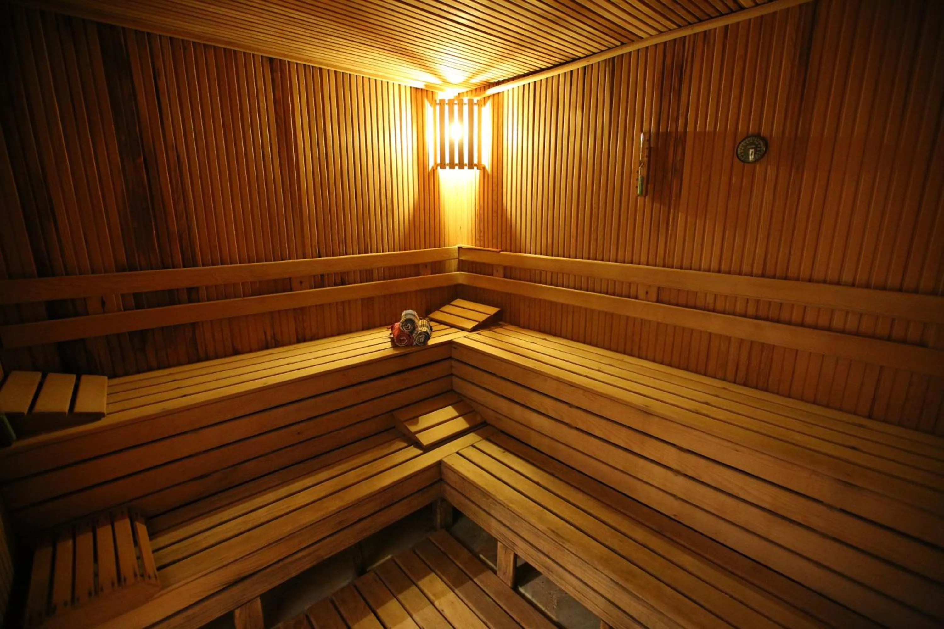 Steam room in Sultasa Hotel