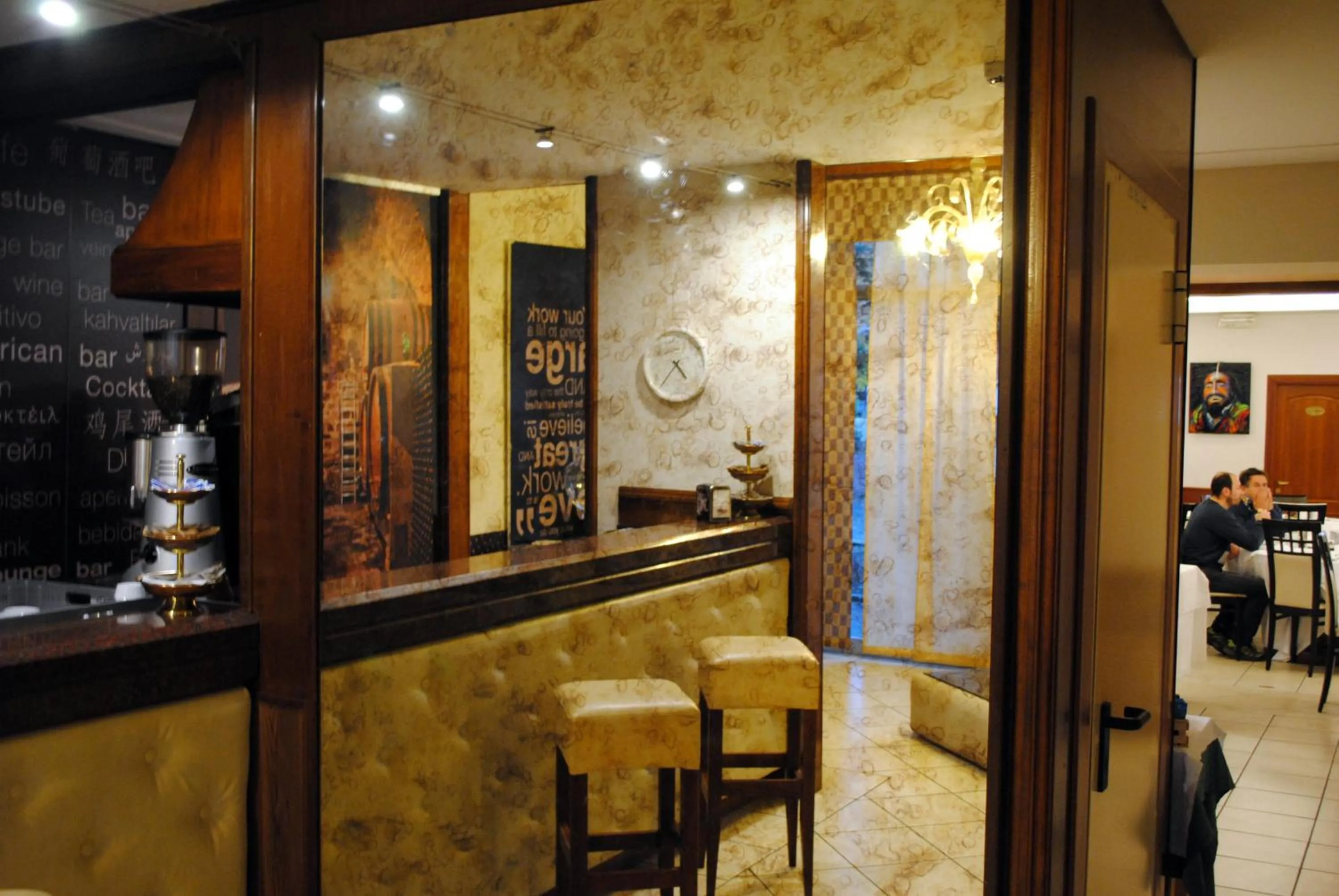 Lounge or bar in Hotel Domus