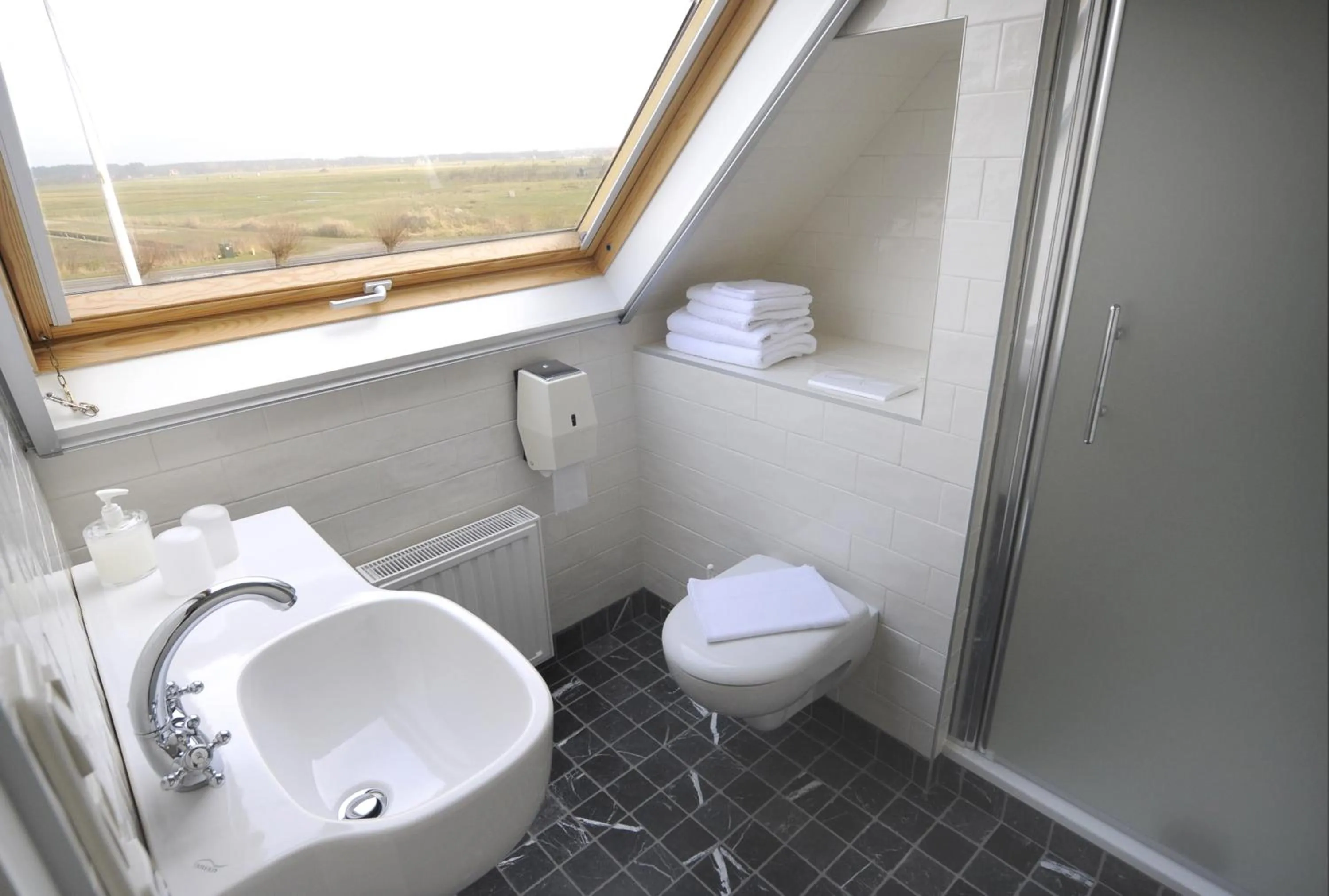 Shower in Hotel De Horper Wielen