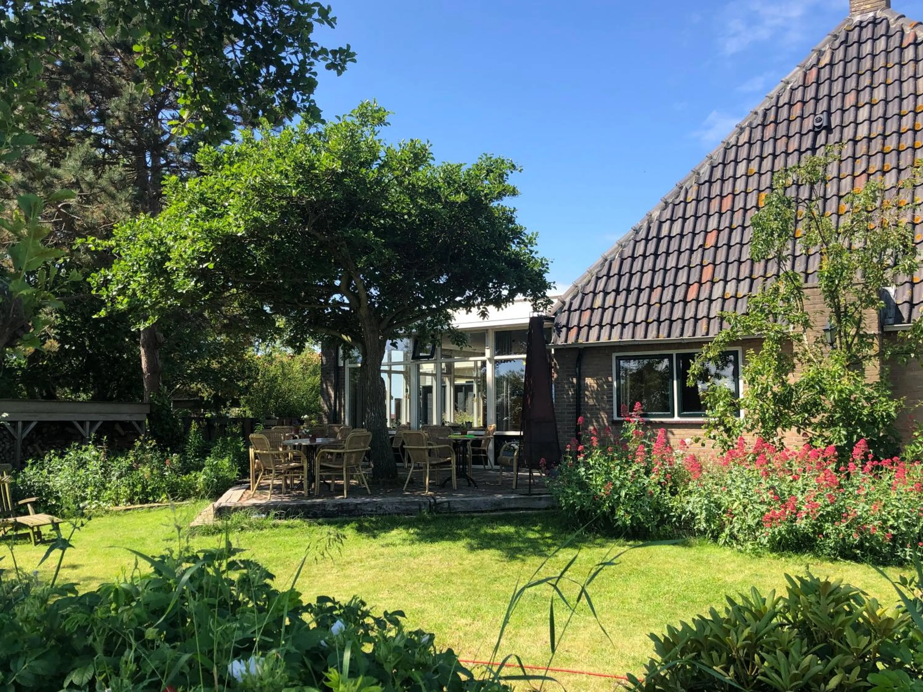 Garden in Hotel De Horper Wielen