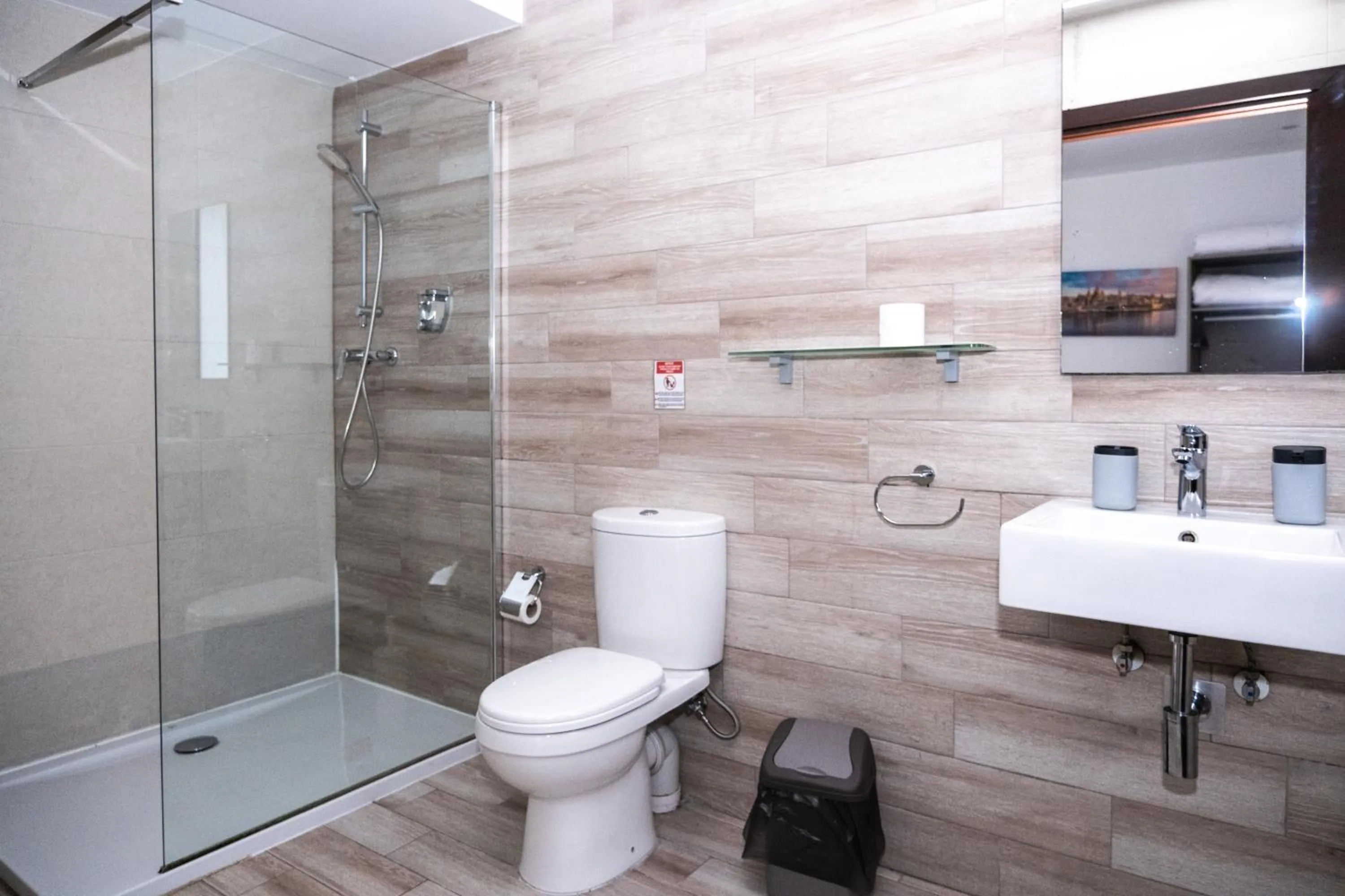 Shower in Napoli Suites Studios Aparthotel