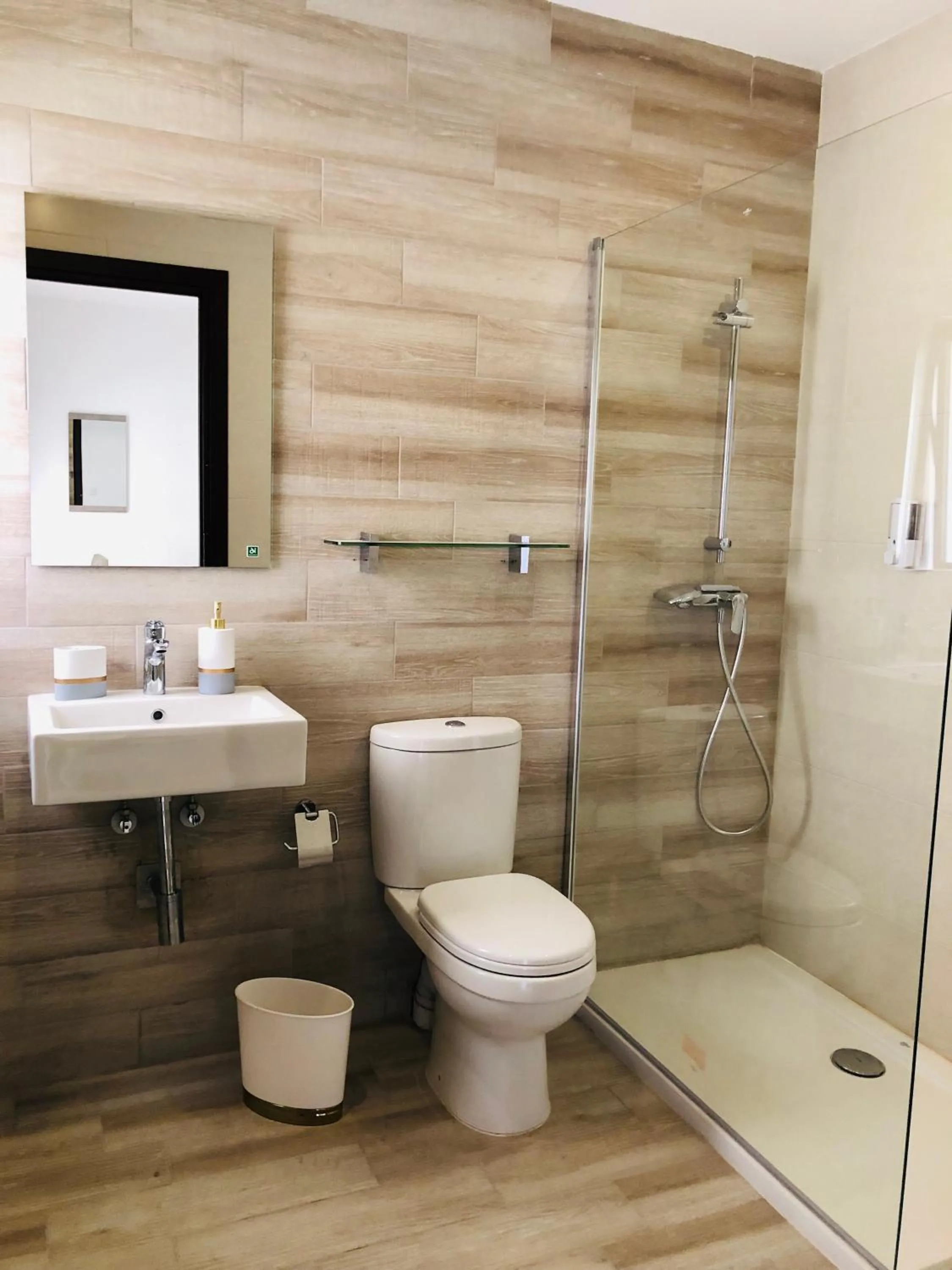 Napoli Suites Studios Aparthotel