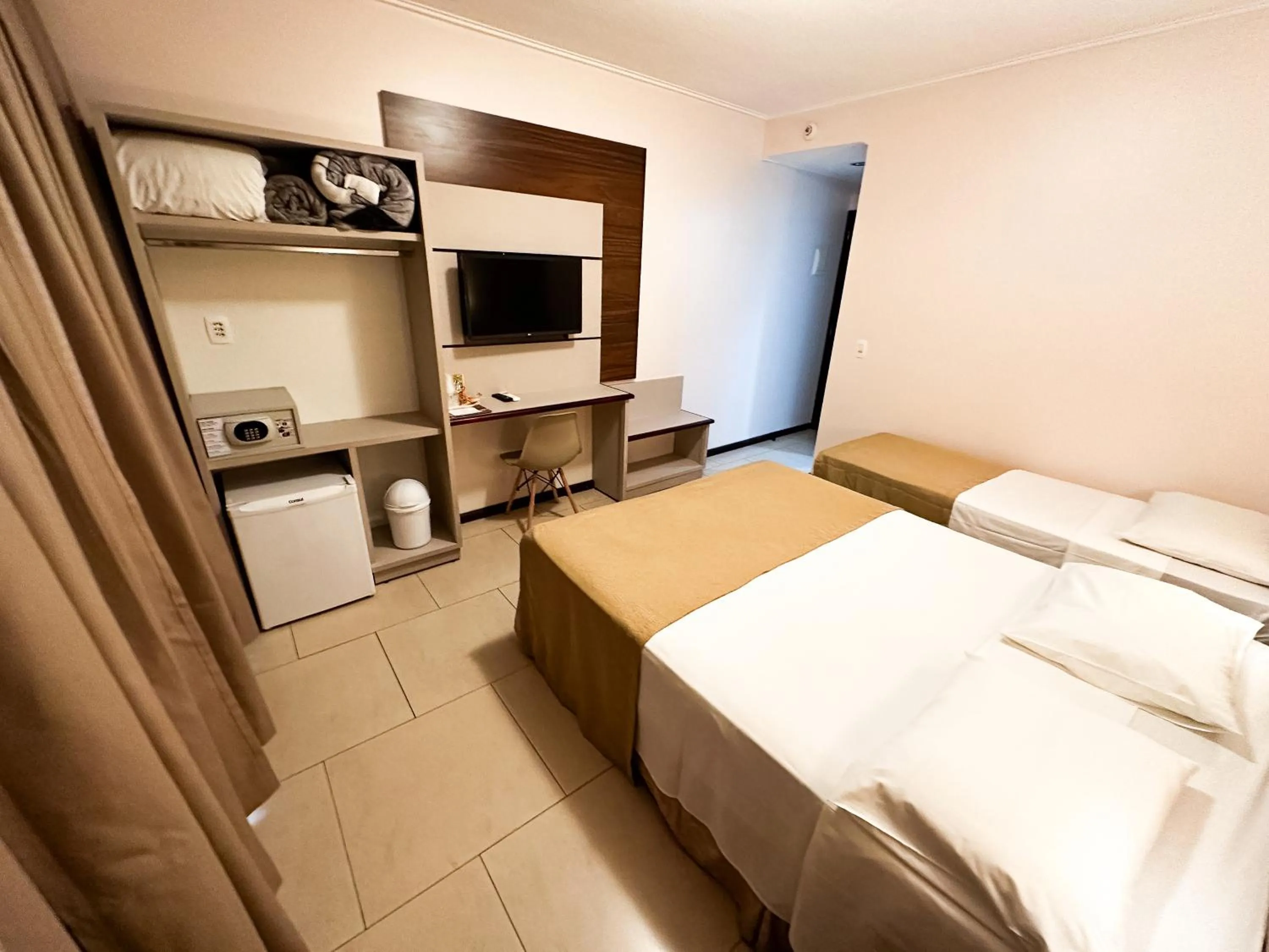 Bedroom, Bed in San Rafael Comfort Class Hotel