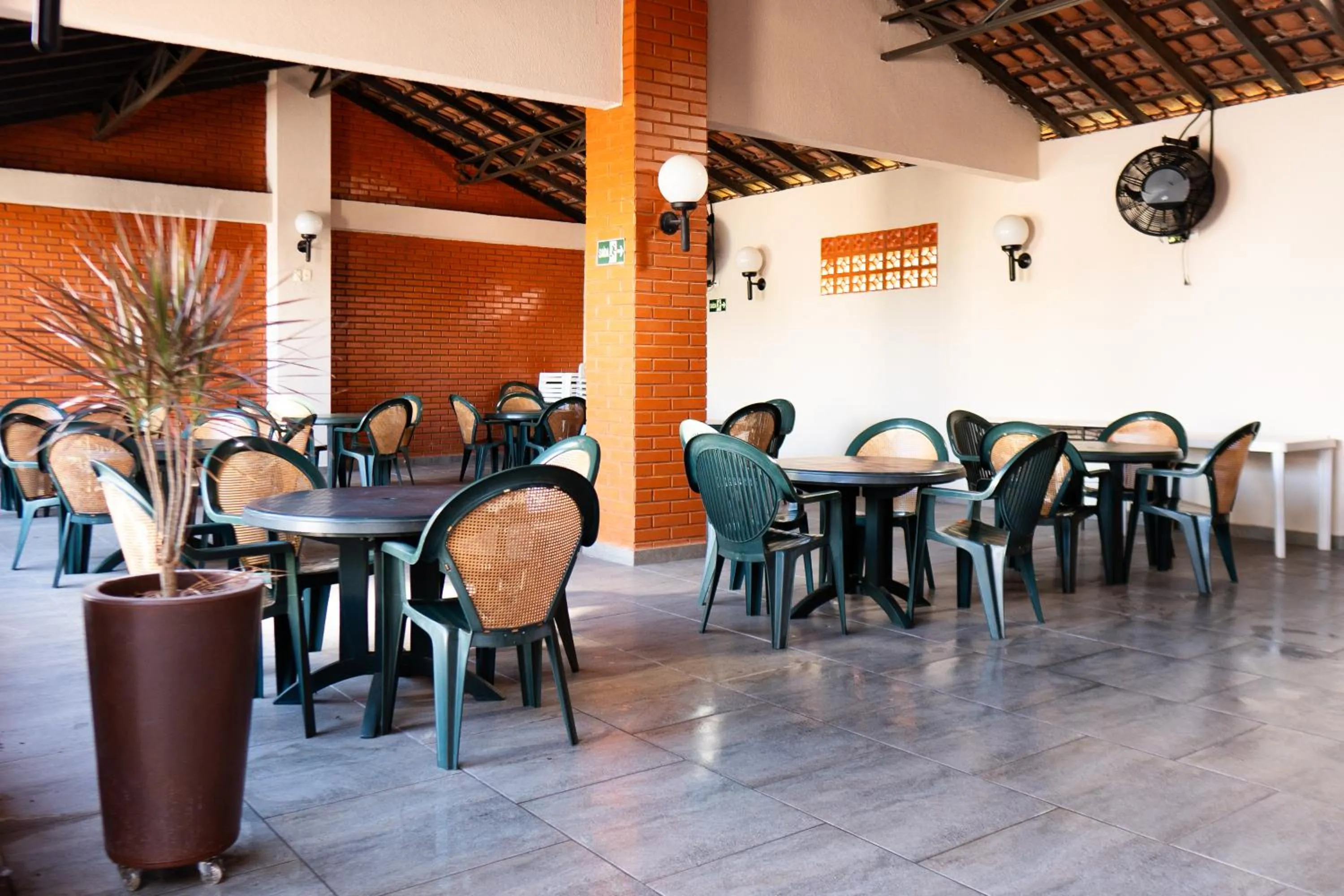 Swimming pool in San Rafael Comfort Class Hotel