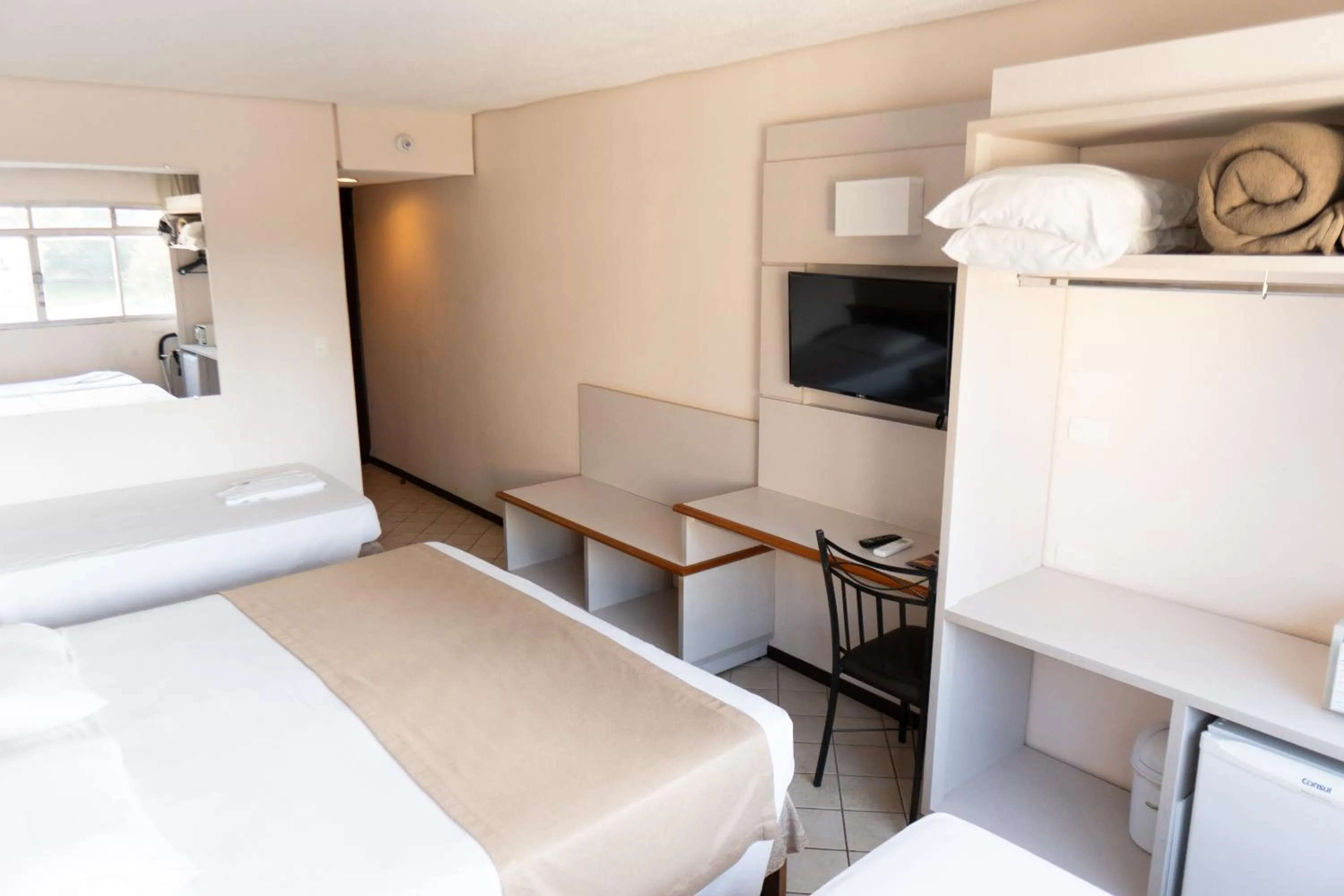 Bedroom, Bed in San Rafael Comfort Class Hotel