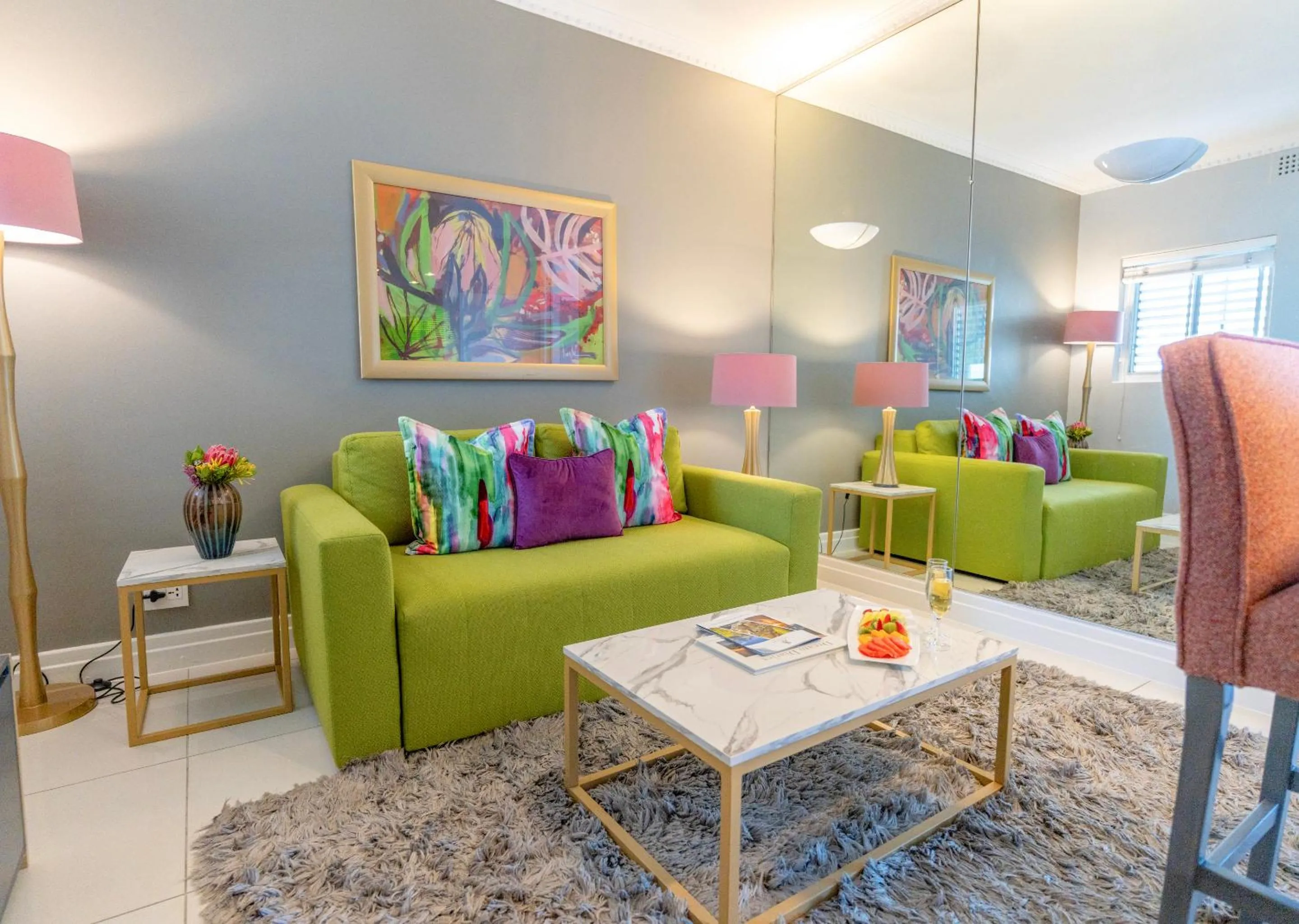 Living room in Peninsula All Suite Hotel by Dream Resorts