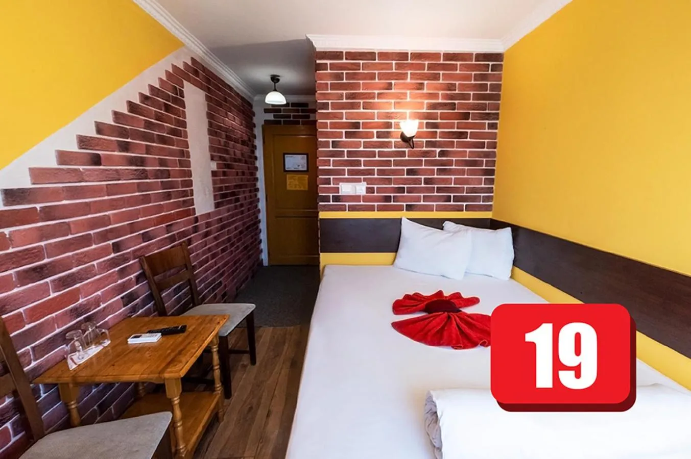 Bed in Hotel Simona Complex