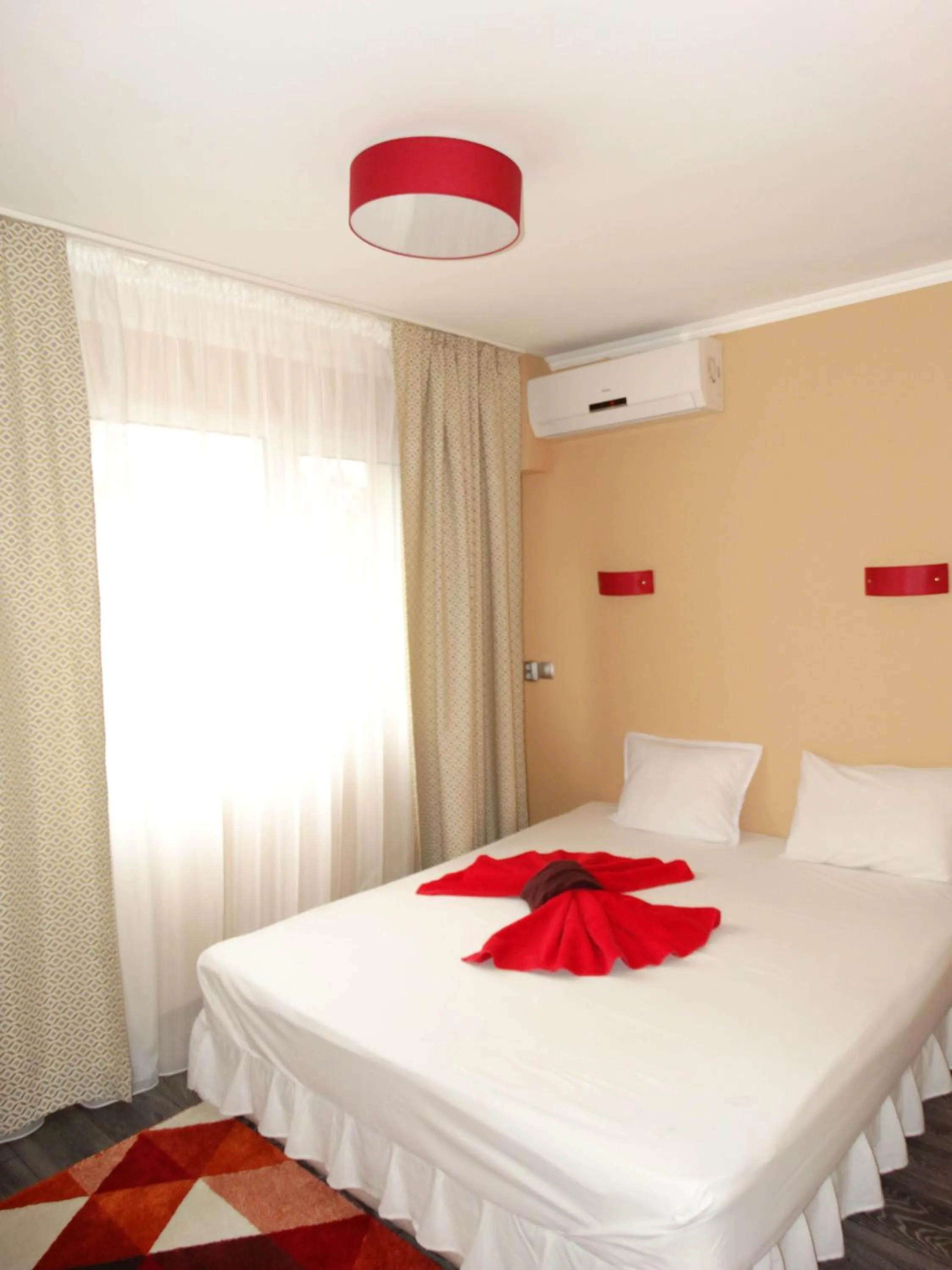 Photo of the whole room, Bed in Hotel Simona Complex