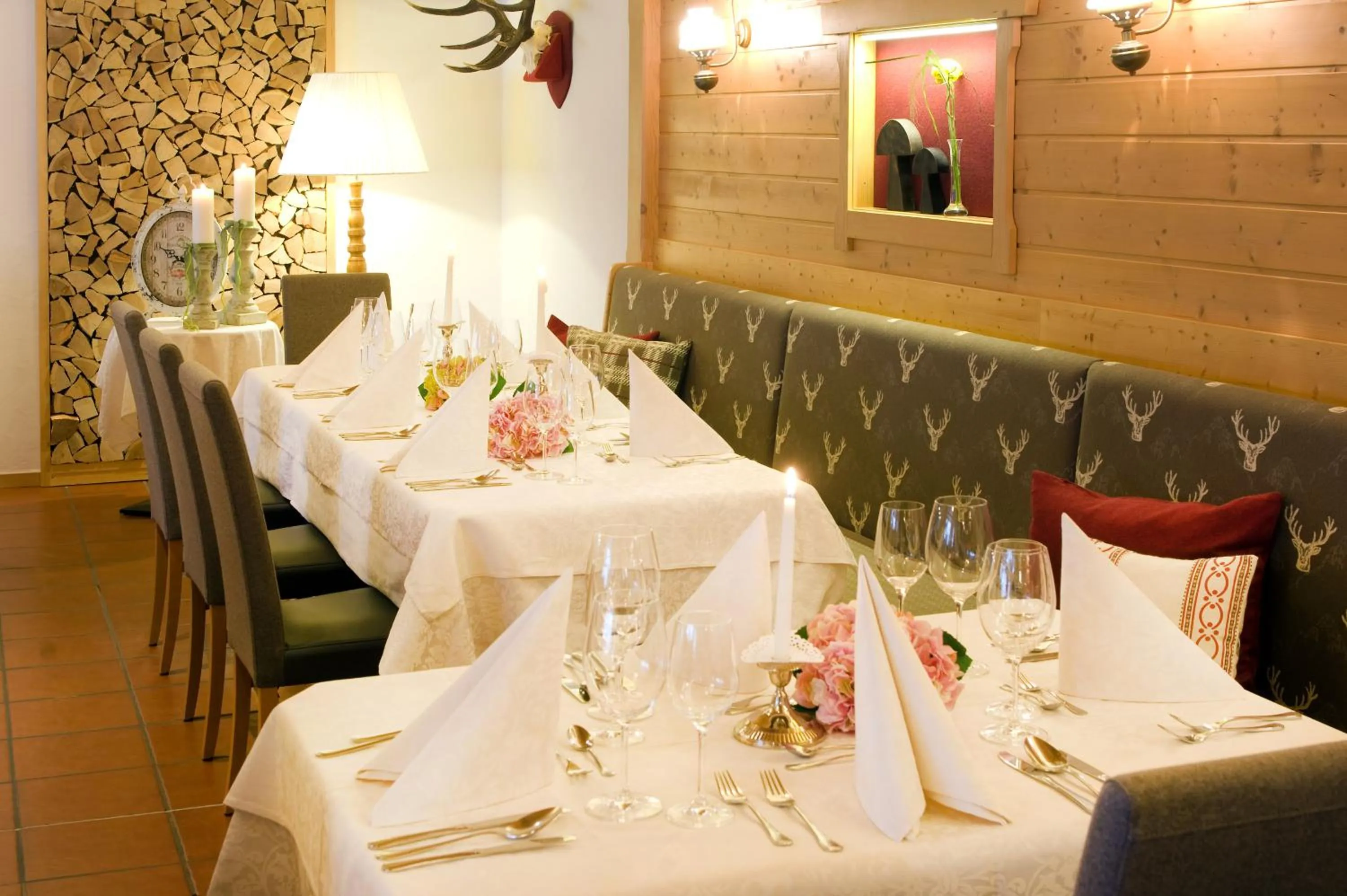 Restaurant/places to eat in Hotel Berghof