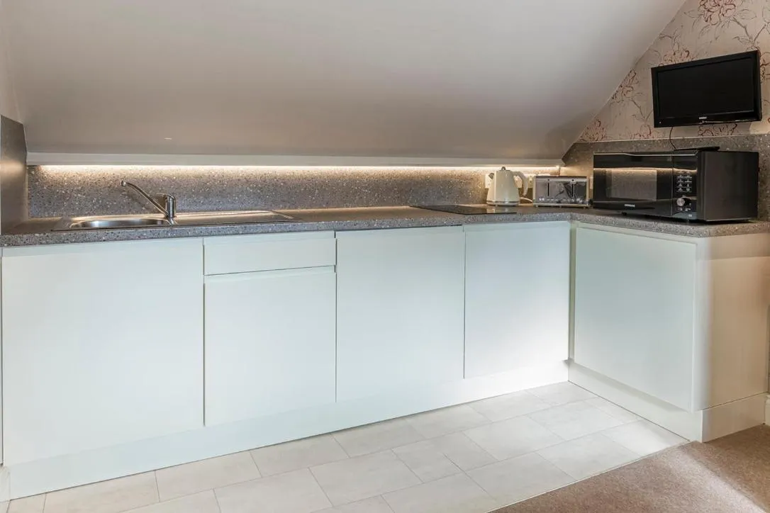 Kitchen or kitchenette in Pretty Maid House B&B