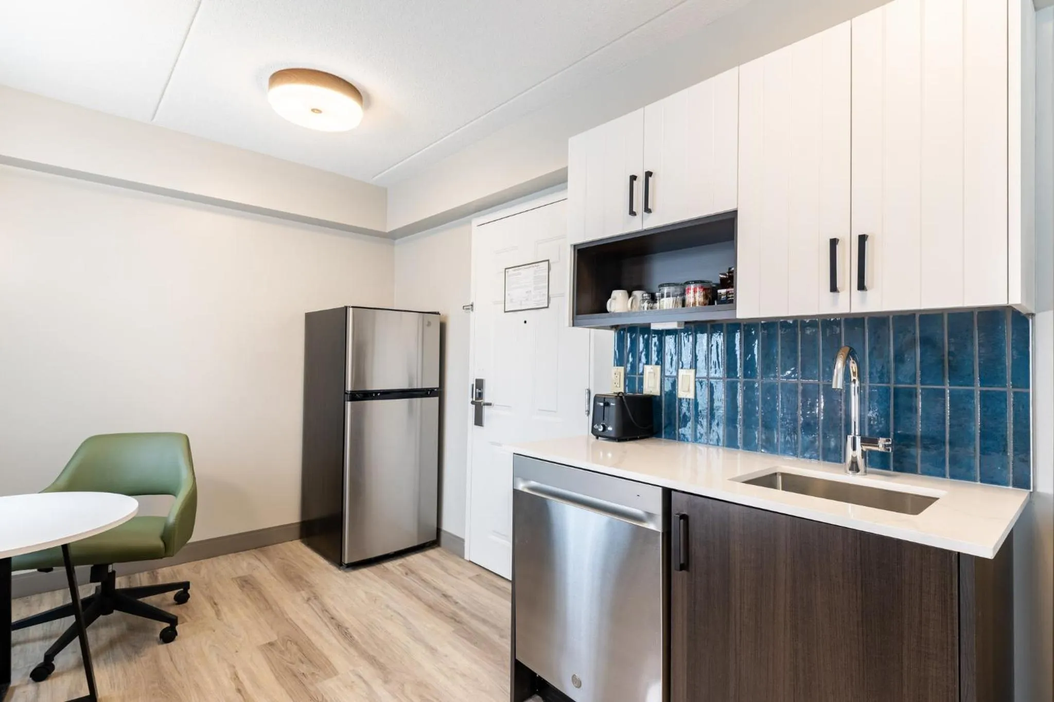 Photo of the whole room in Staybridge Suites London by IHG