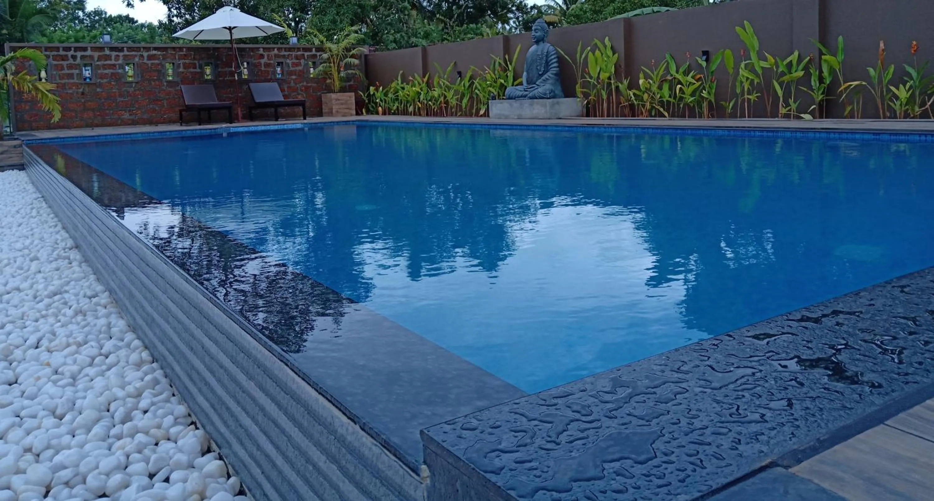 Swimming pool in Haven Alleppey Beach Resort
