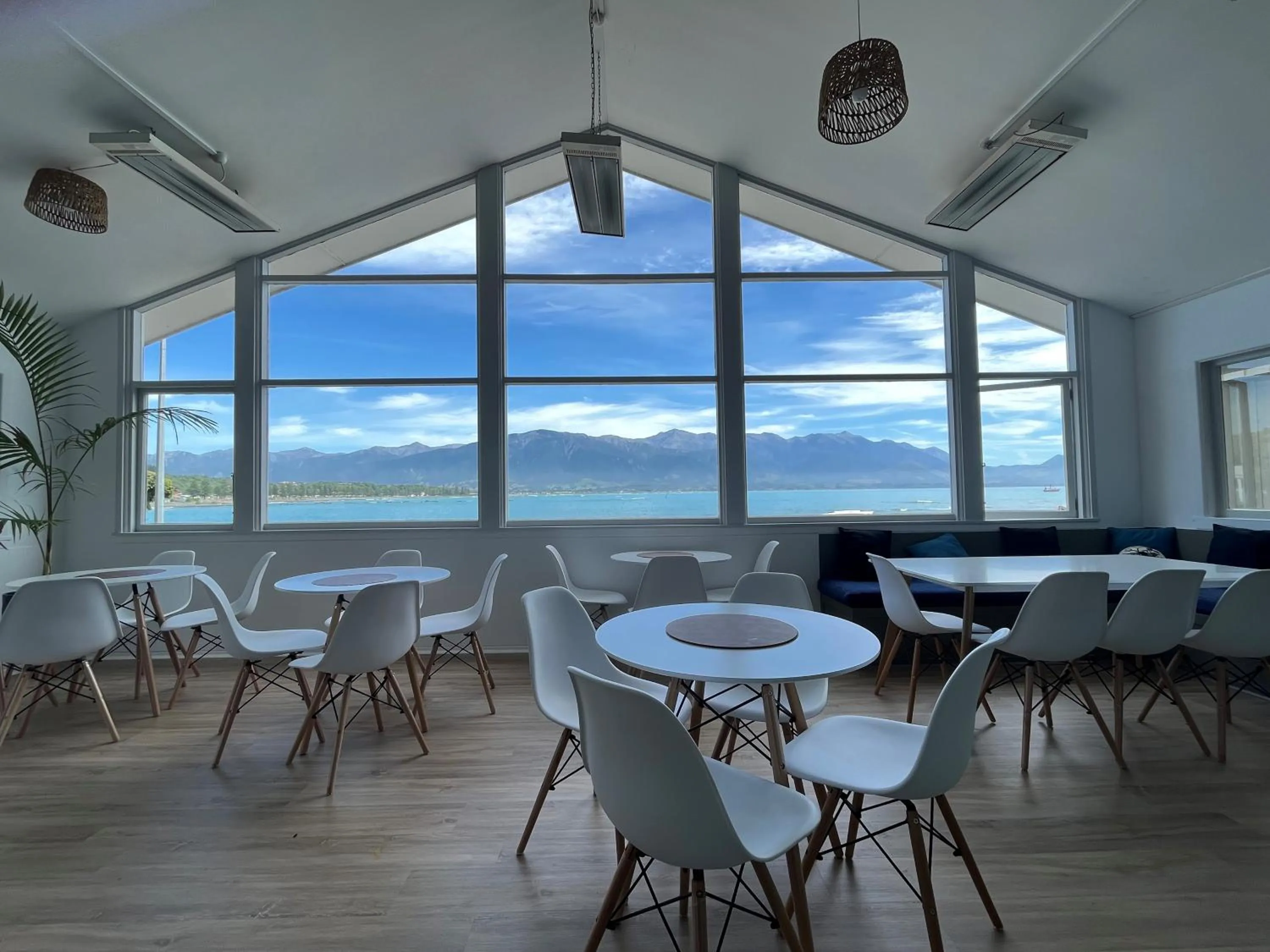 Communal kitchen in Kaikoura Seaside lodge