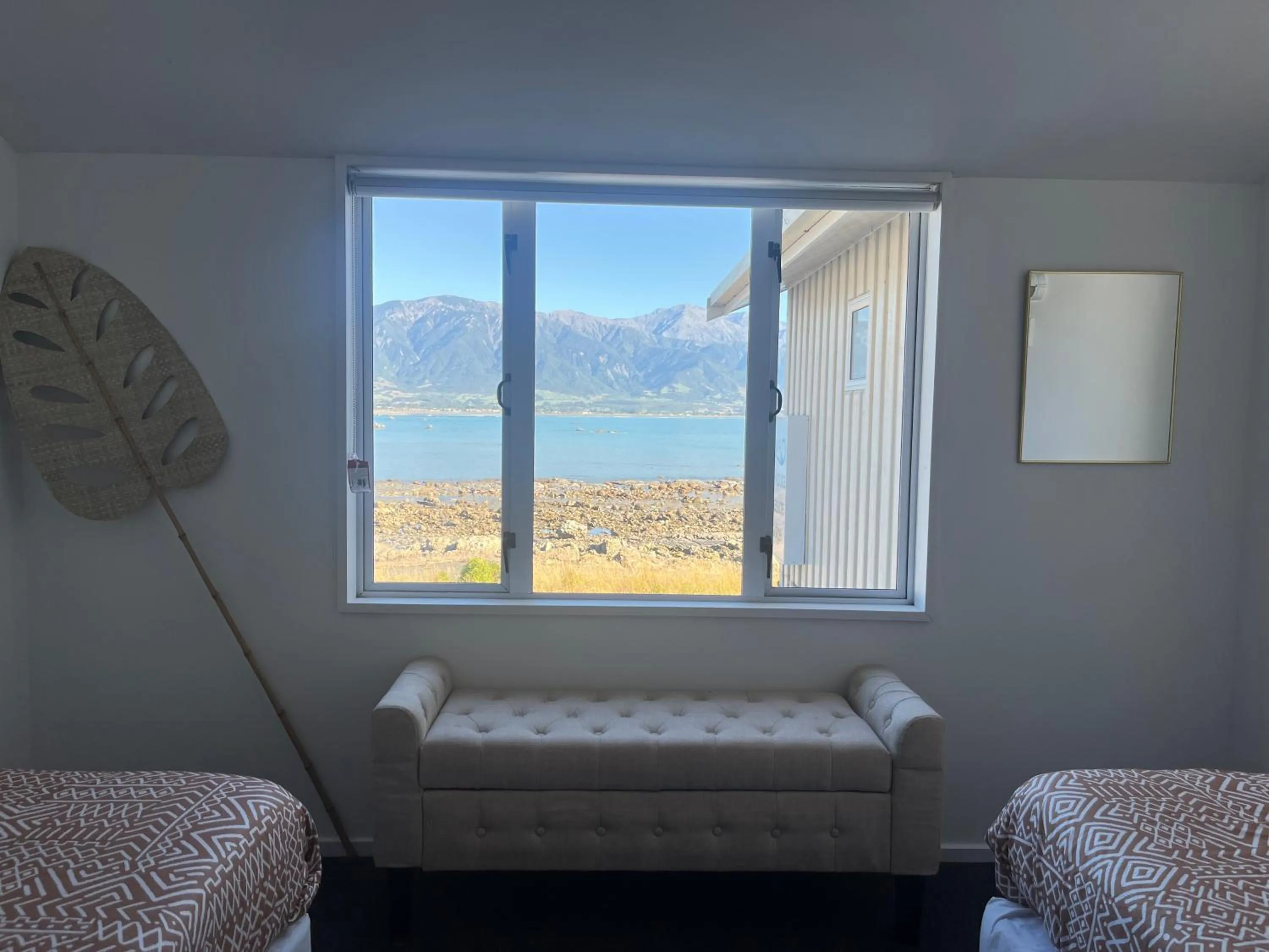 Natural landscape in Kaikoura Seaside lodge