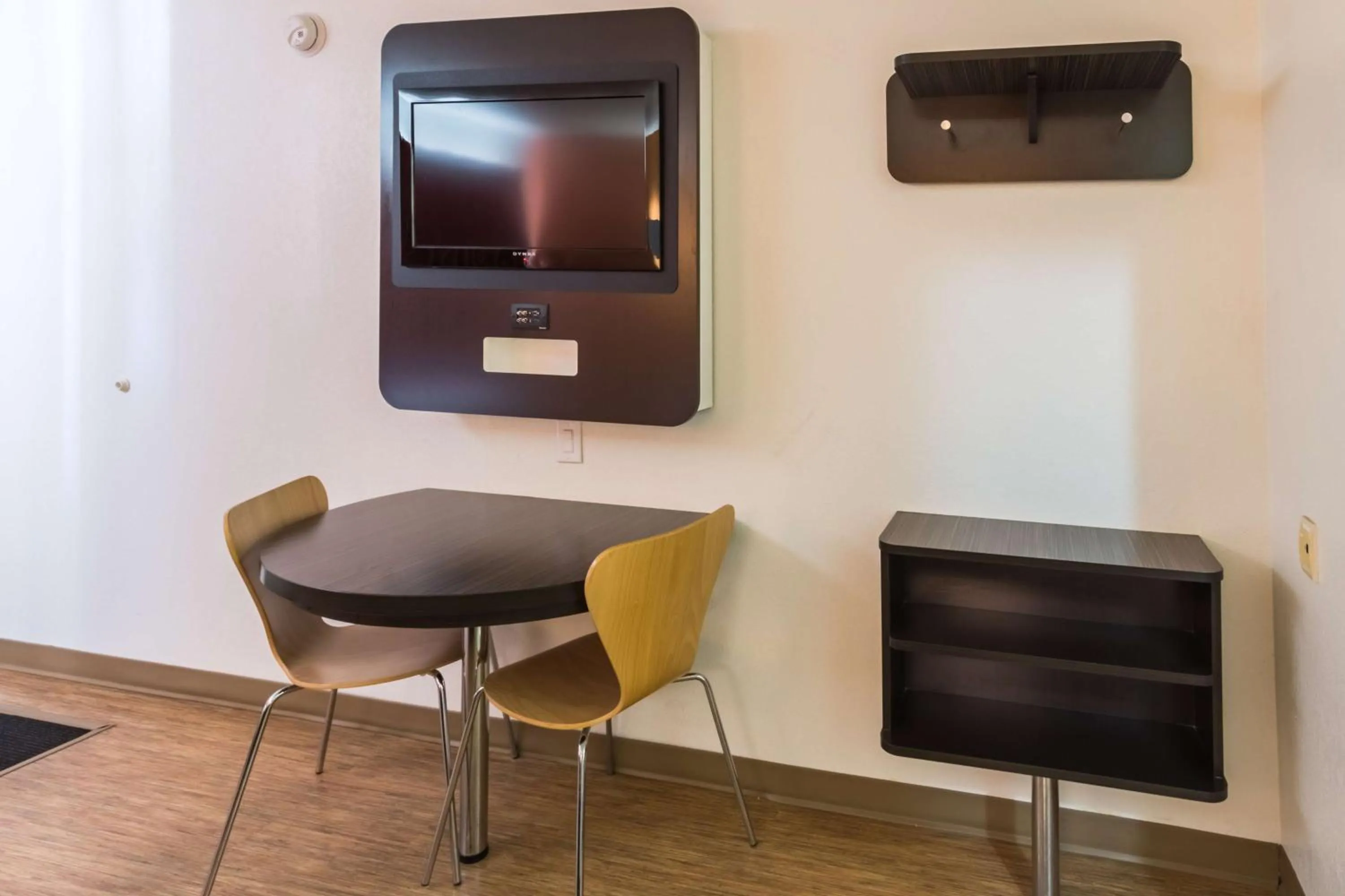 TV and multimedia in Motel 6-Stephenville, TX