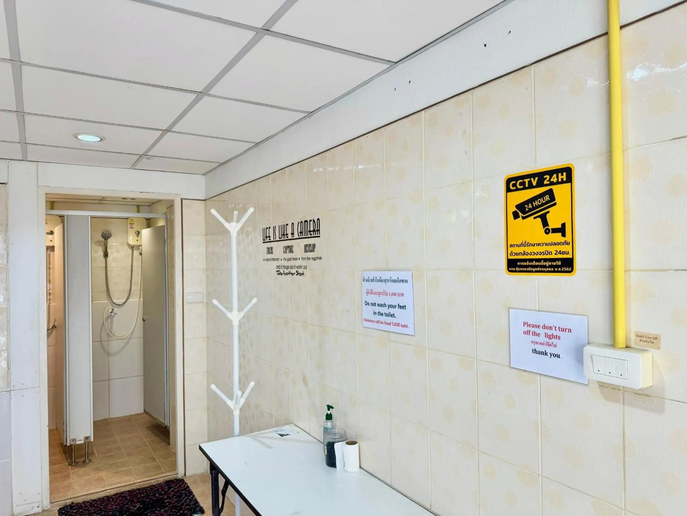 Property building in Best Bed Suvarnabhumi Hostel