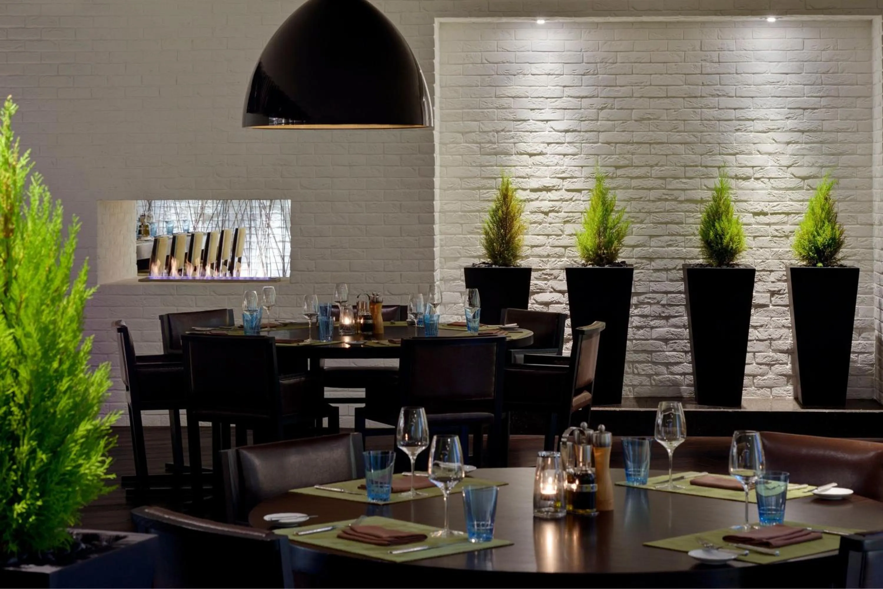 Restaurant/places to eat in JW Marriott Marquis Hotel Dubai