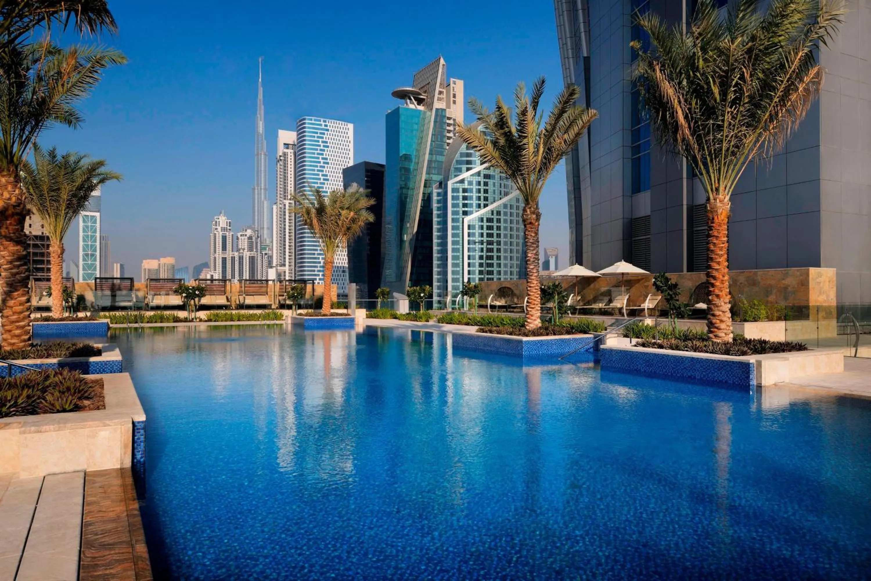 Swimming pool in JW Marriott Marquis Hotel Dubai