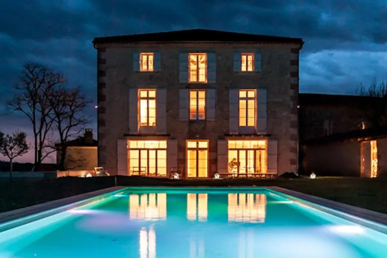 Property building in B&B La Mirande de Saint-Clar