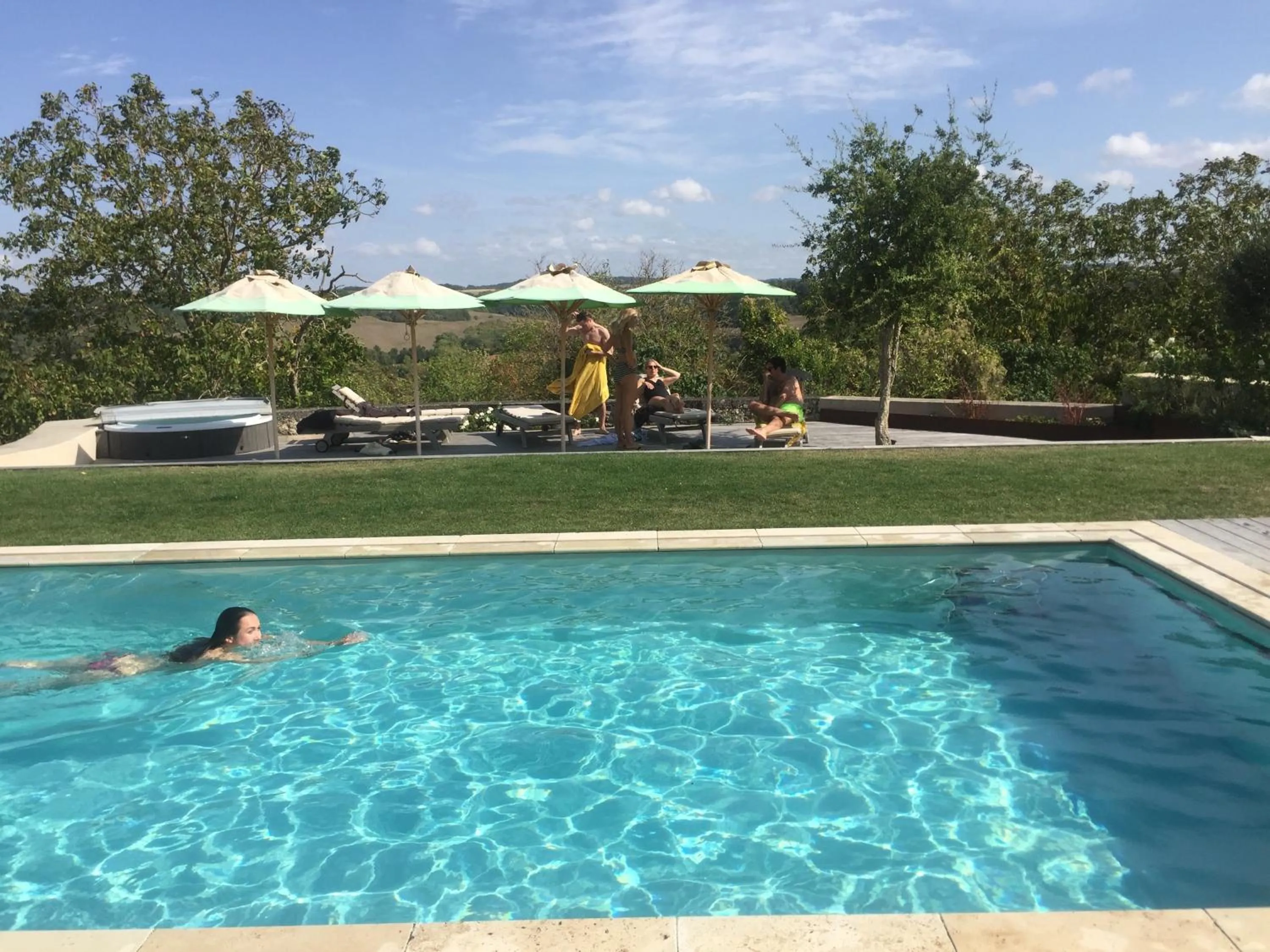 Swimming pool in B&B La Mirande de Saint-Clar