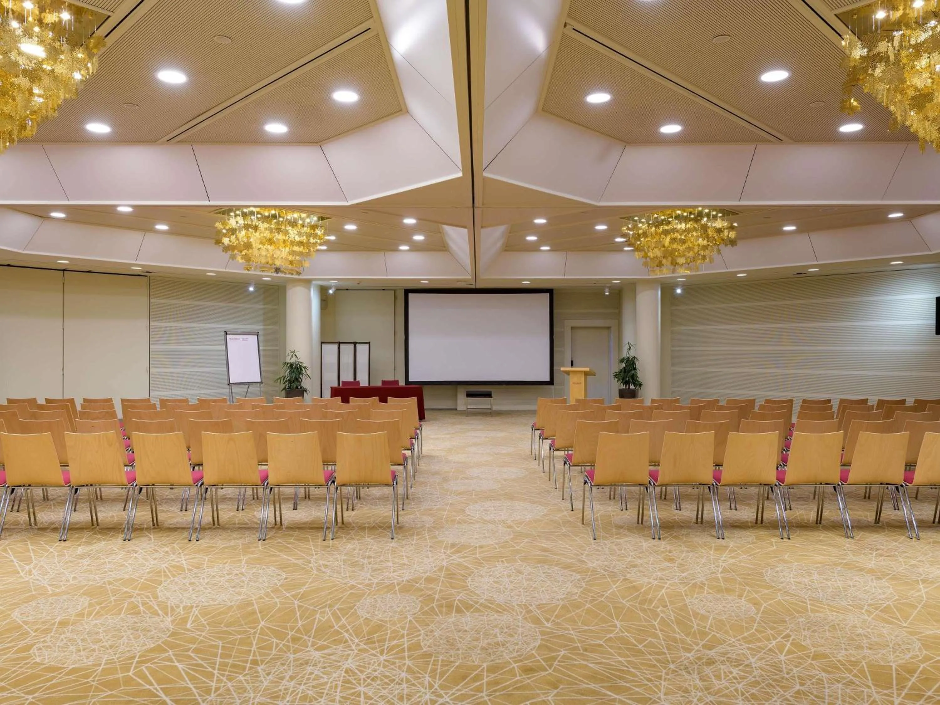 Meeting/conference room in Mövenpick Hotel Lausanne