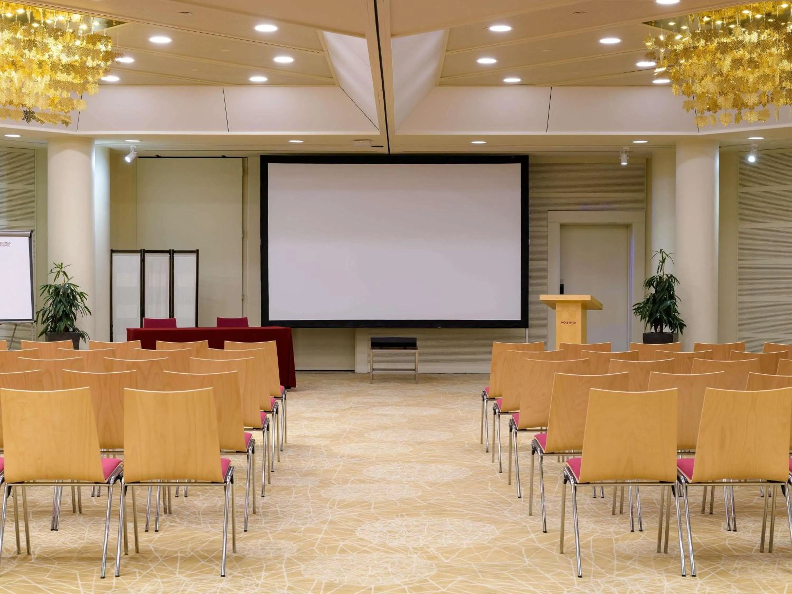 Meeting/conference room in Mövenpick Hotel Lausanne