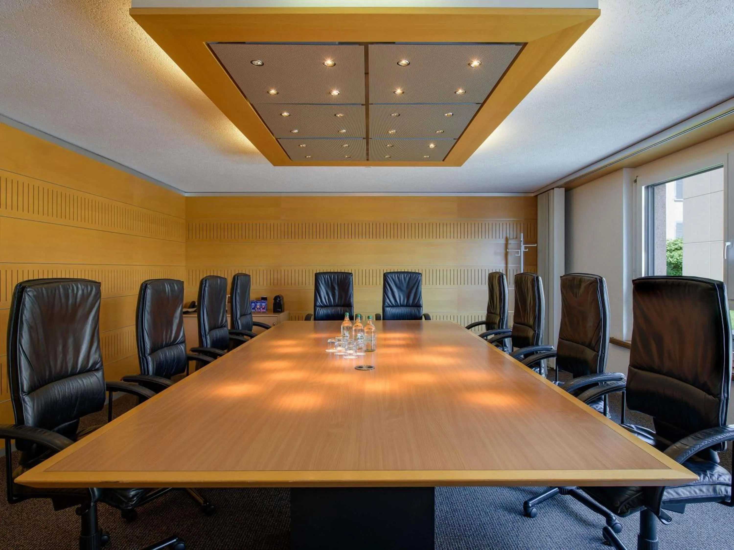 Meeting/conference room in Mövenpick Hotel Lausanne