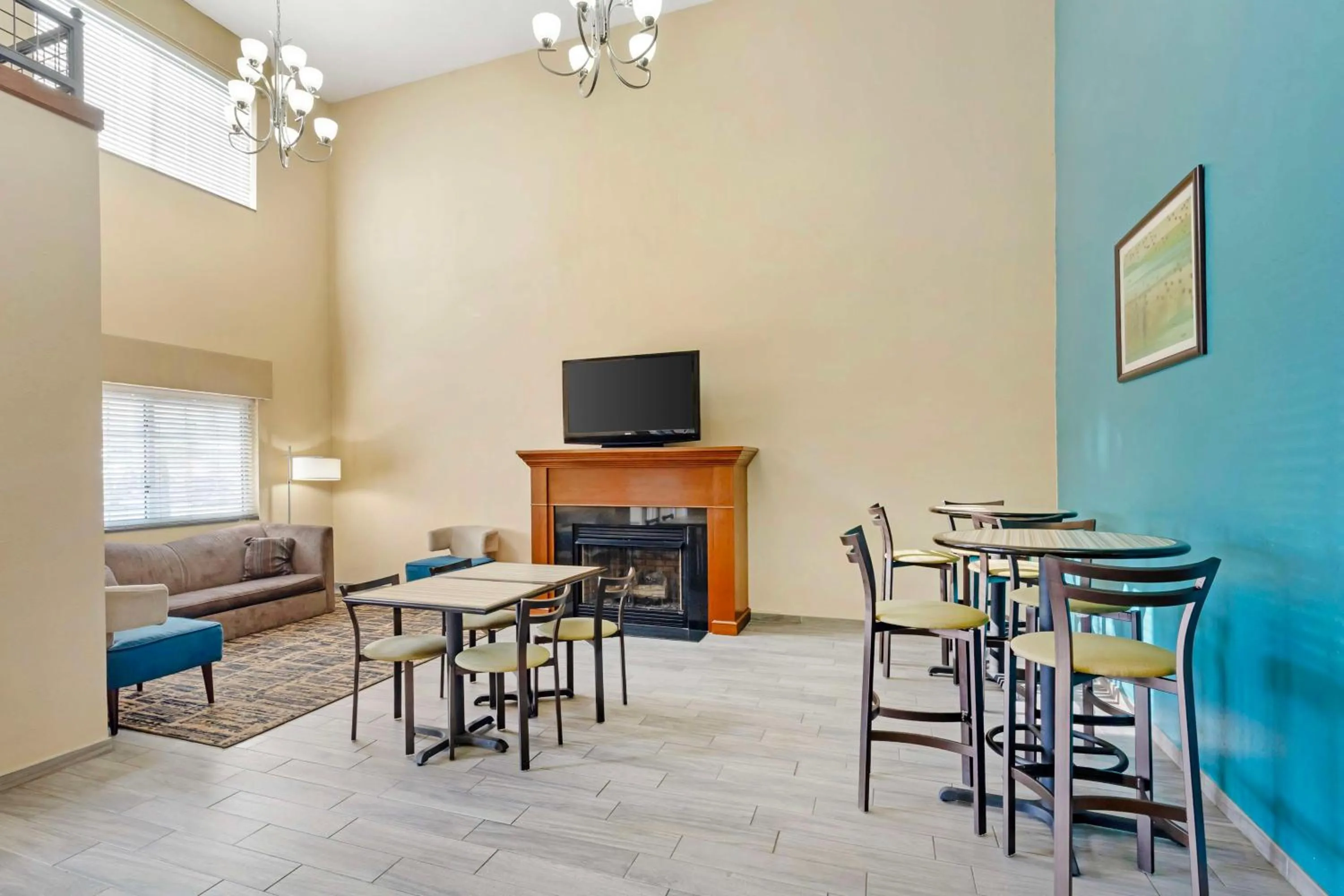 Lobby or reception in Best Western Central City