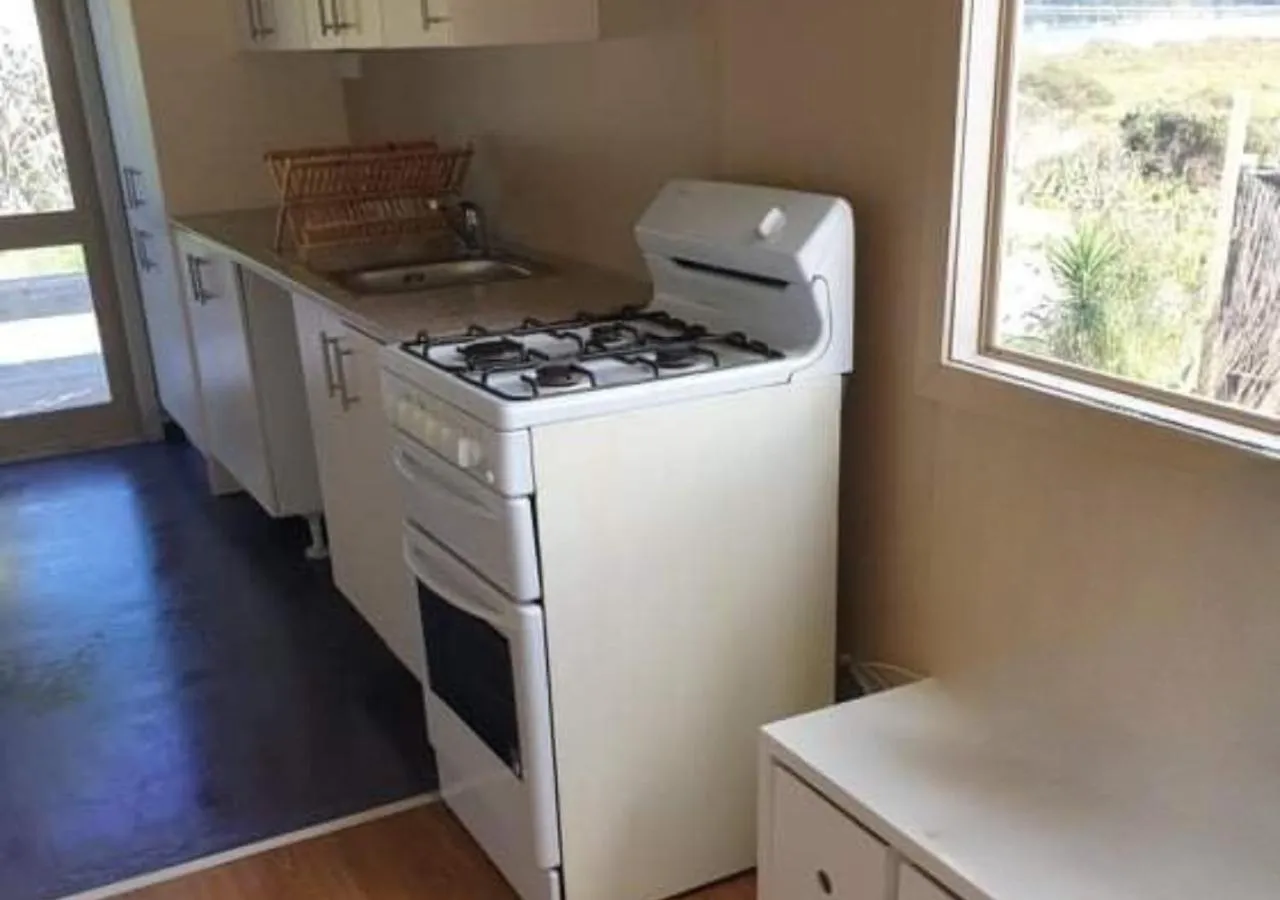 Kitchen or kitchenette in Russell-Orongo Bay Holiday Park