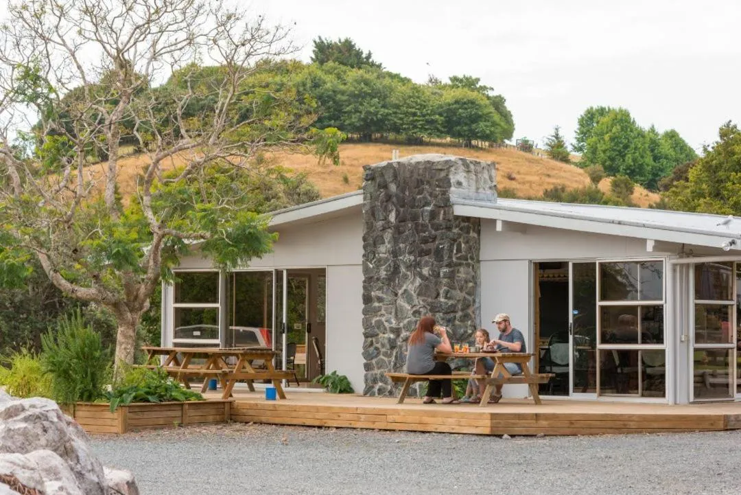 Property building in Russell-Orongo Bay Holiday Park