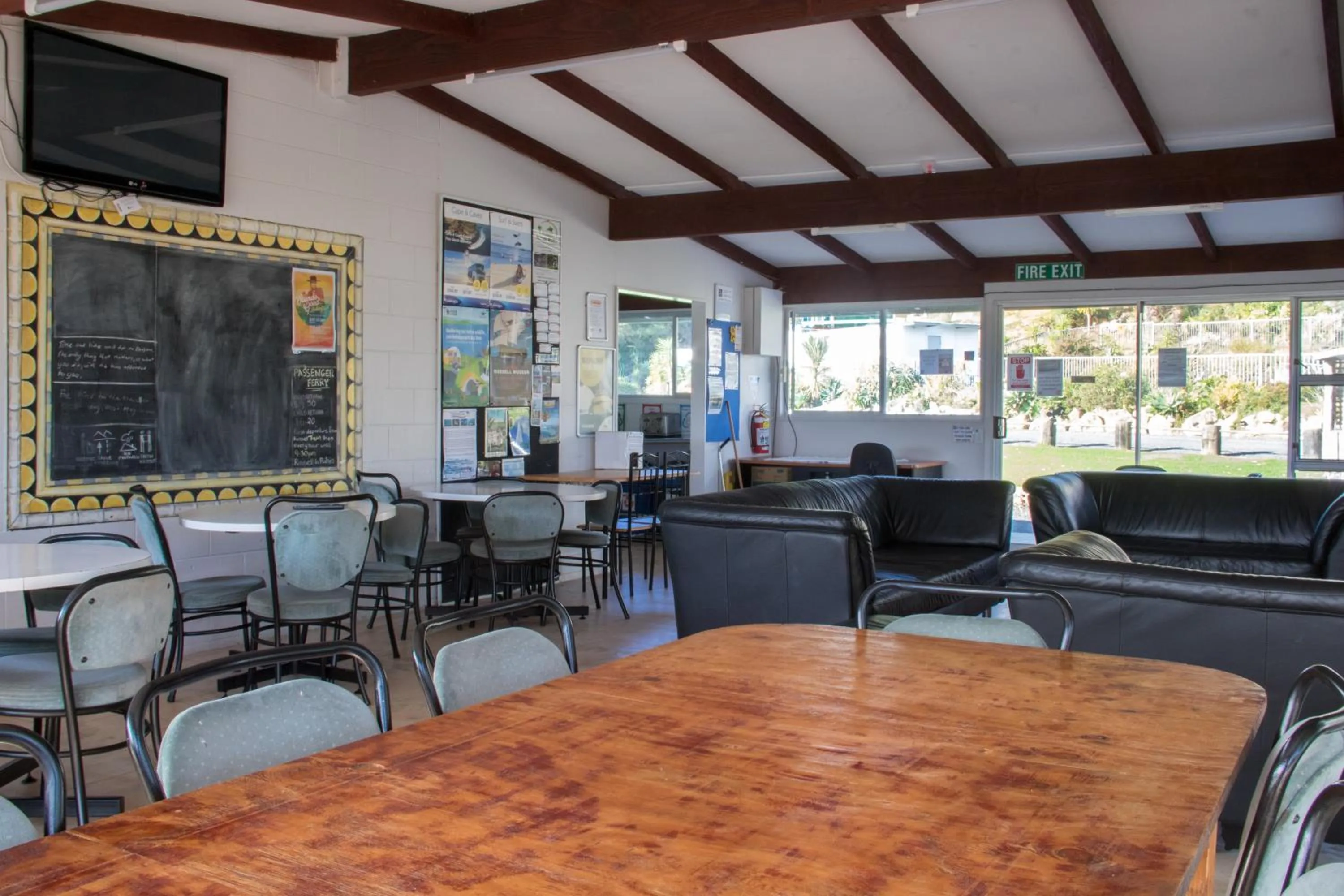 Communal lounge/ TV room in Russell-Orongo Bay Holiday Park