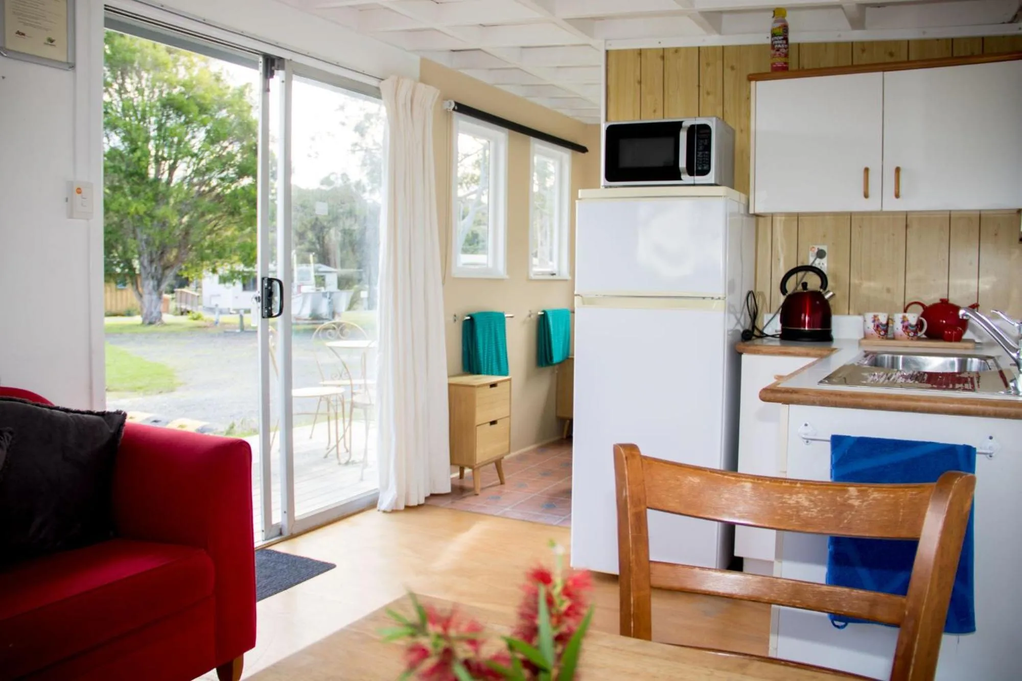 Coffee/tea facilities in Russell-Orongo Bay Holiday Park