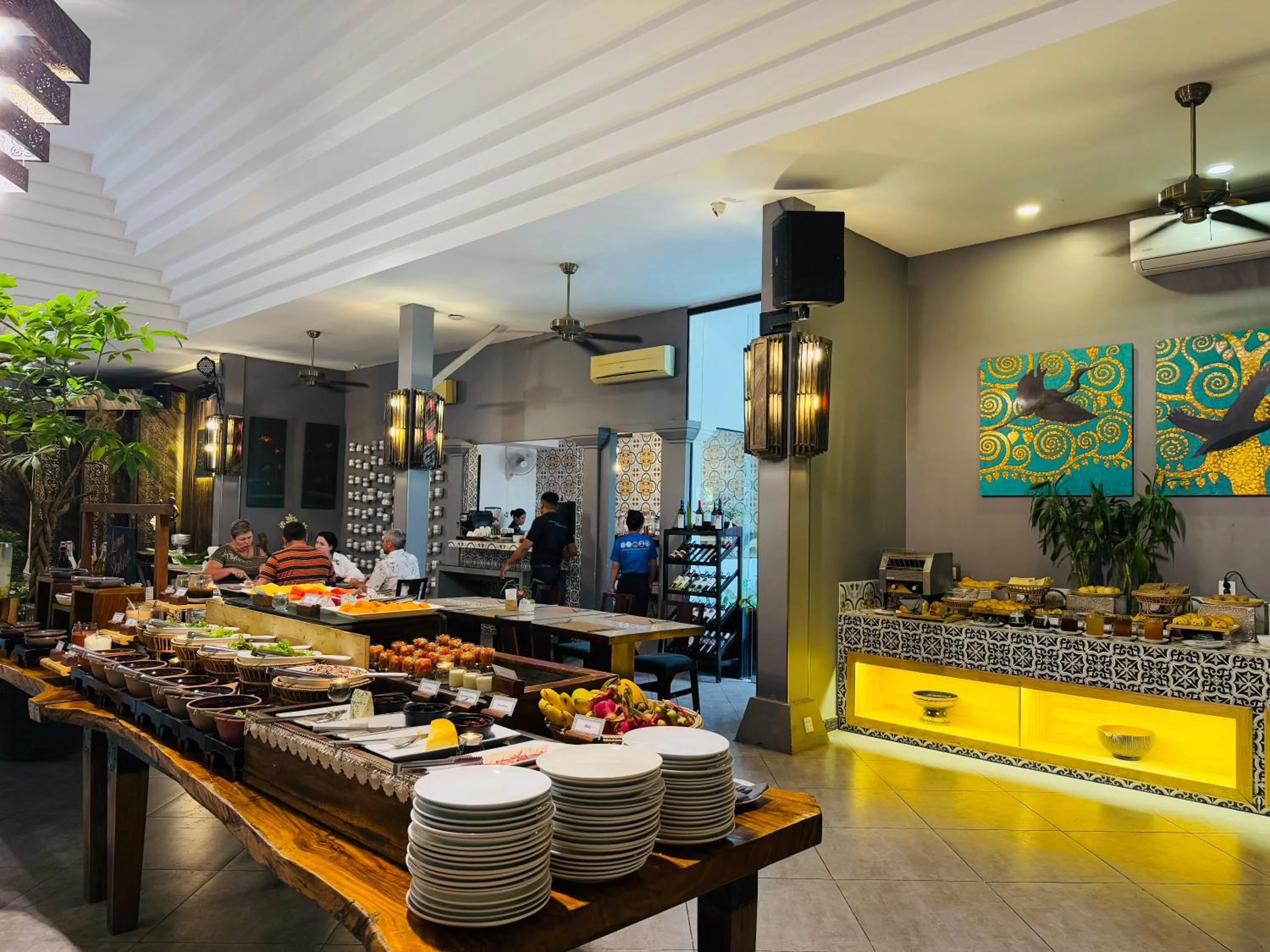 Restaurant/places to eat in Memoire d' Angkor Boutique Hotel