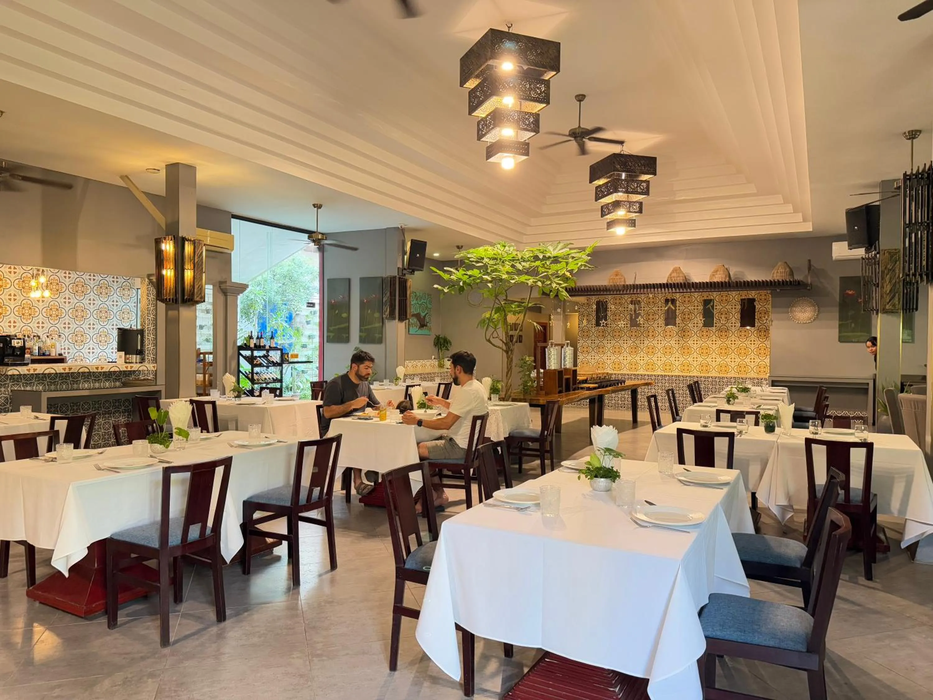 Restaurant/places to eat in Memoire d' Angkor Boutique Hotel