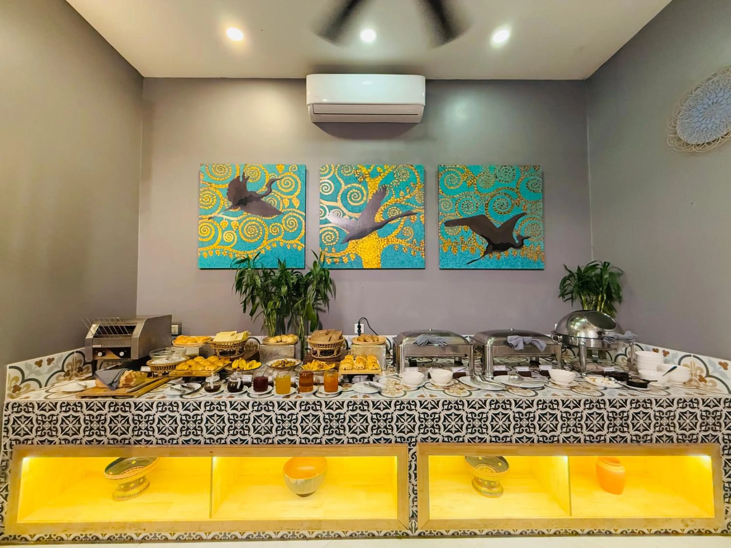 Restaurant/places to eat in Memoire d' Angkor Boutique Hotel